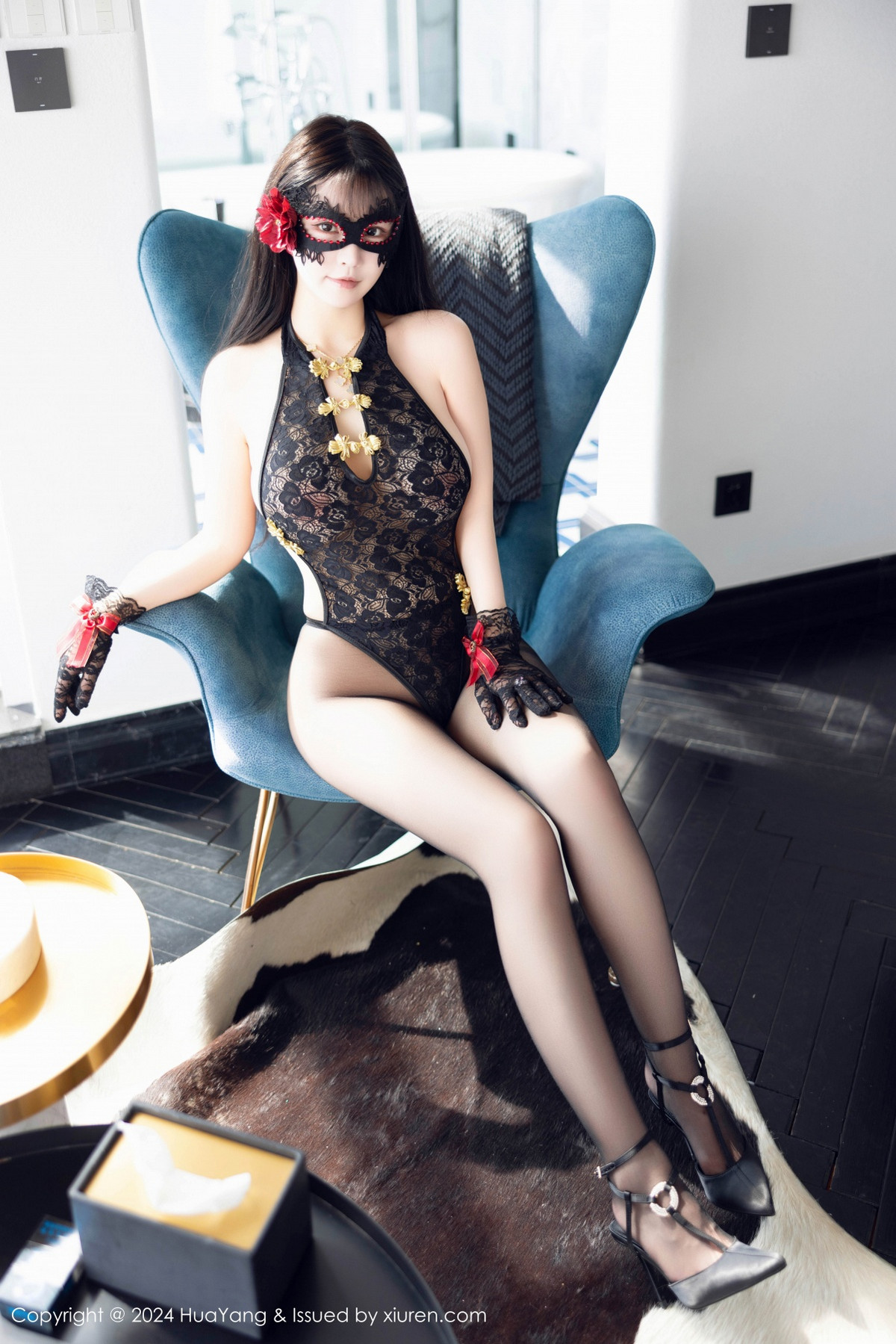 [HuaYang]高清写真图 2024.08.02 VOL.597 朱可儿Flora 黑丝美腿