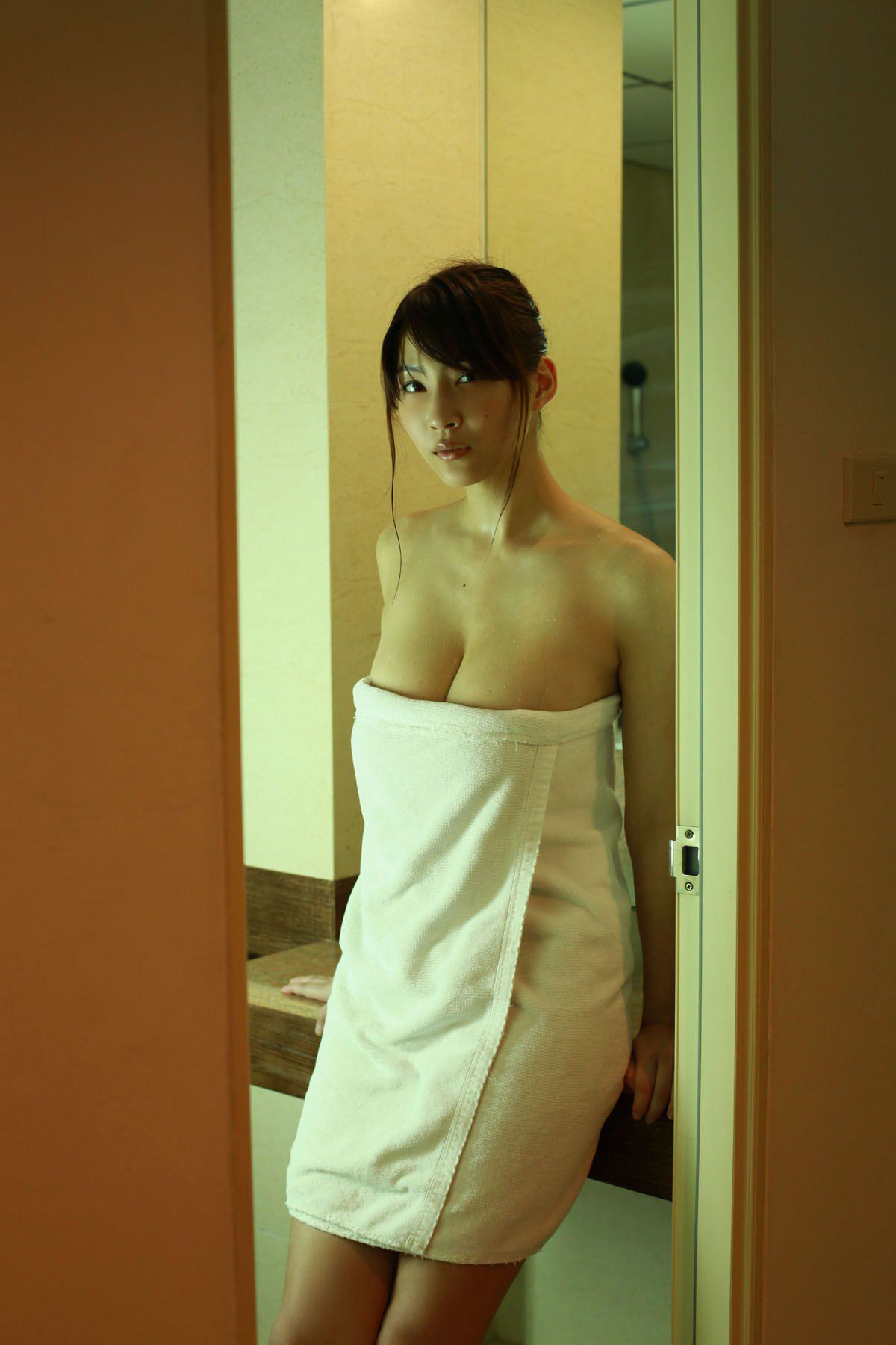 河野麻奈(護あさな)-[Bomb.TV]高清写真图2011-06
