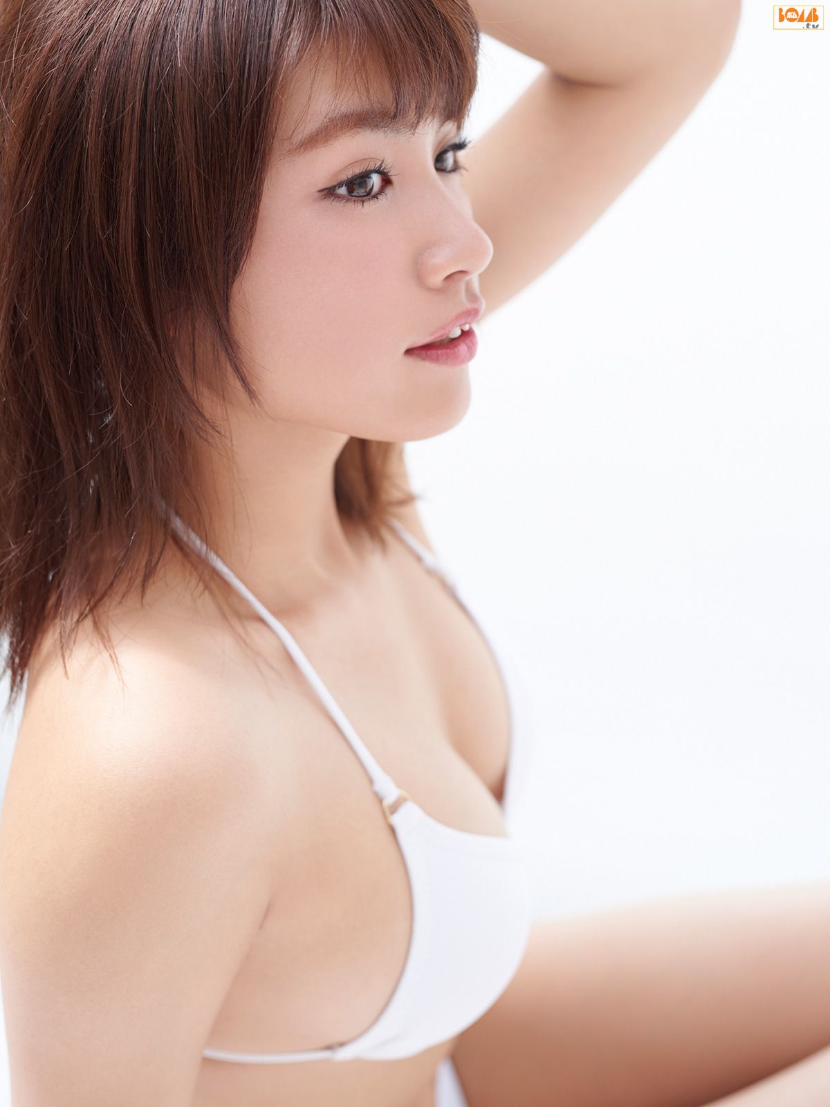 久松郁实- [BOMB.tv]高清写真图 2016年05月号 GRAVURE Channel
