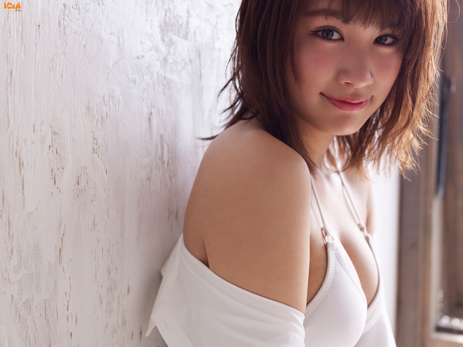久松郁实- [BOMB.tv]高清写真图 2016年05月号 GRAVURE Channel
