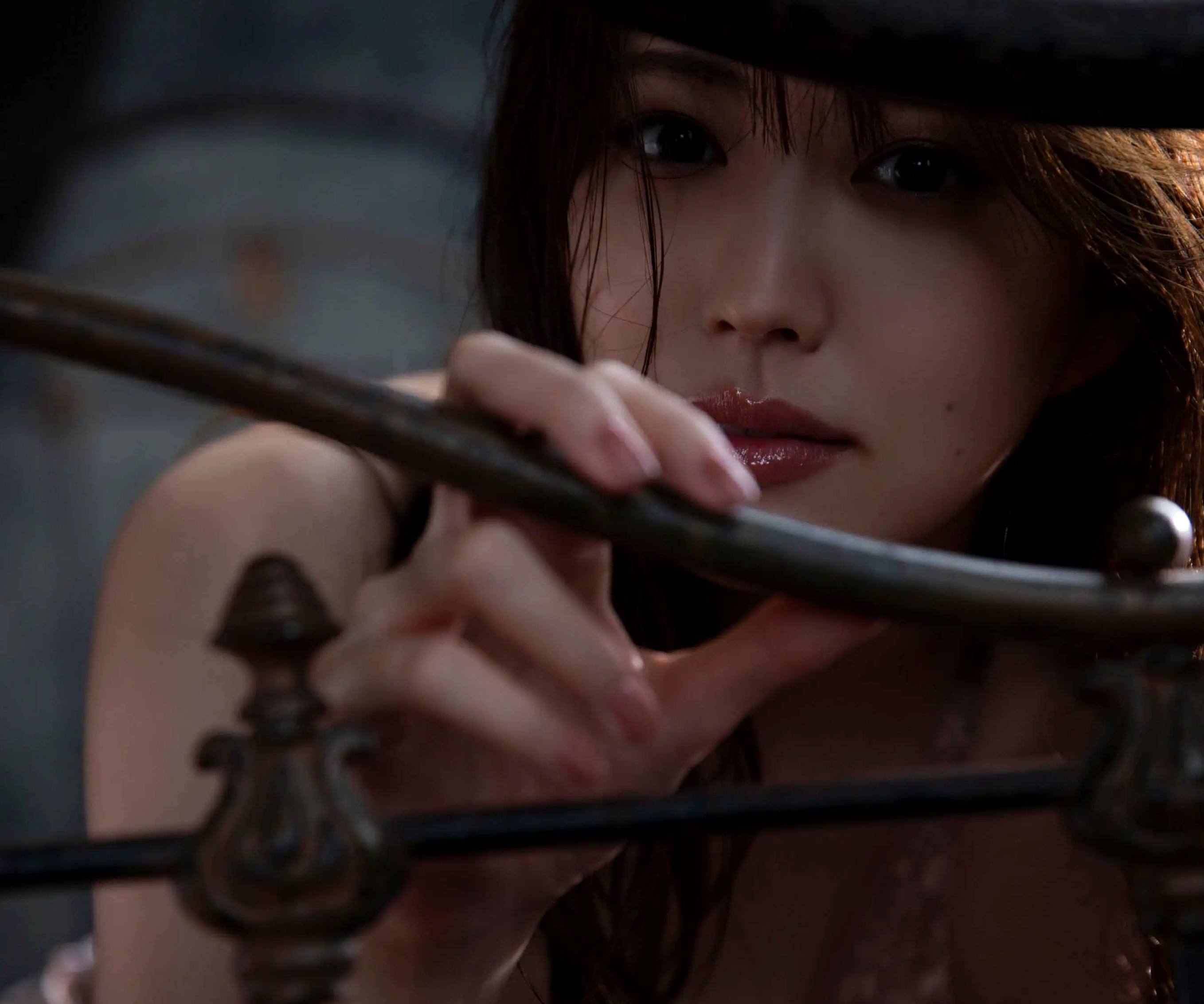 岩﨑名美 - THE LAST MISSION [73P] 丝绸睡衣性感私房写真 暗调优雅美腿诱惑