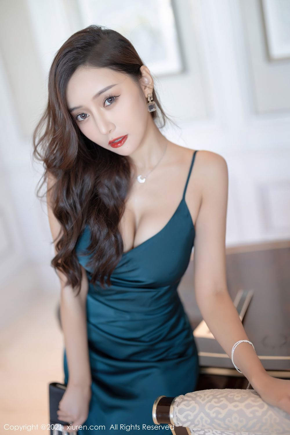 [XiuRen]高清写真图 2021.09.23 No.3986 王馨瑶yanni