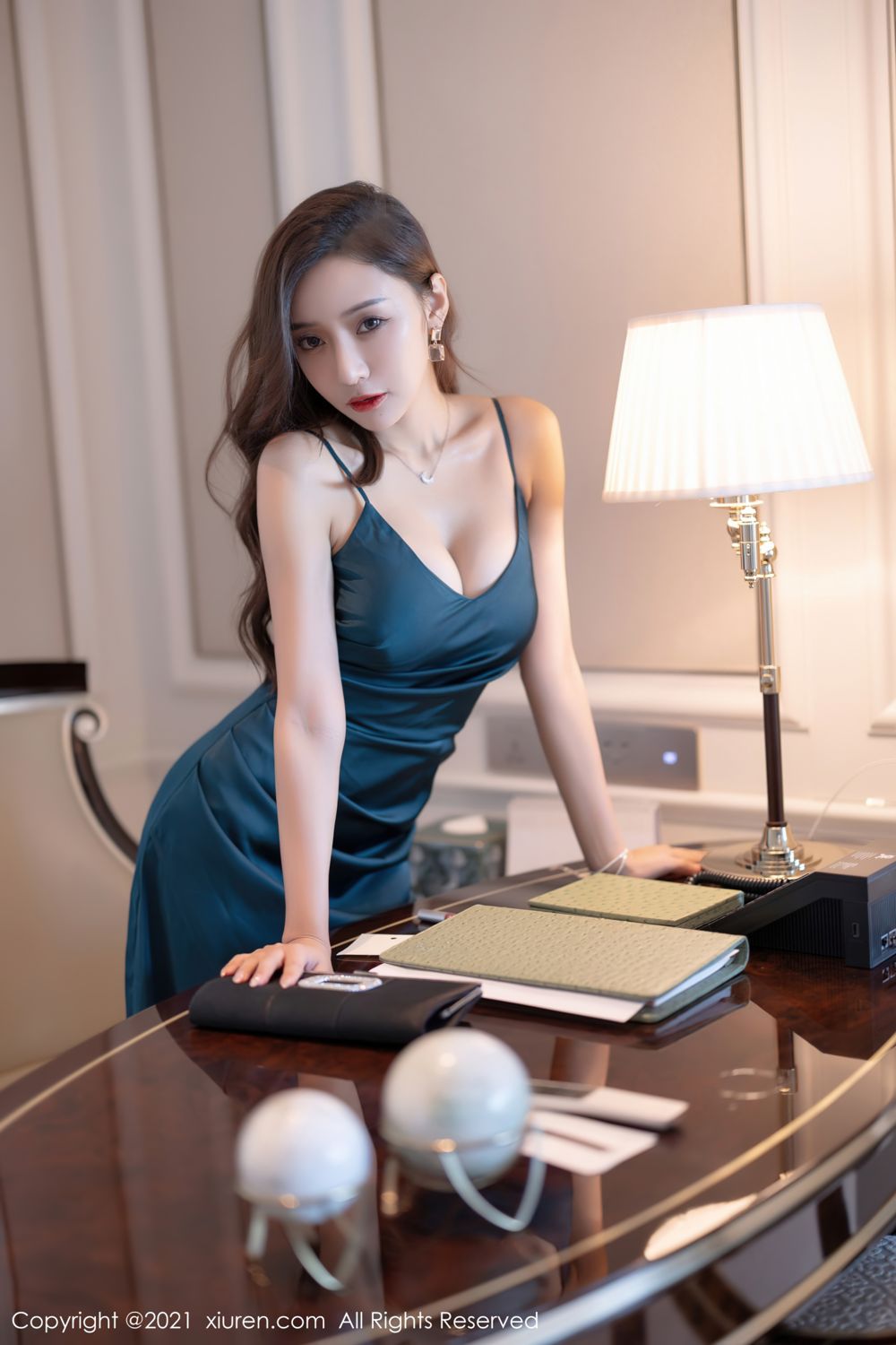 [XiuRen]高清写真图 2021.09.23 No.3986 王馨瑶yanni