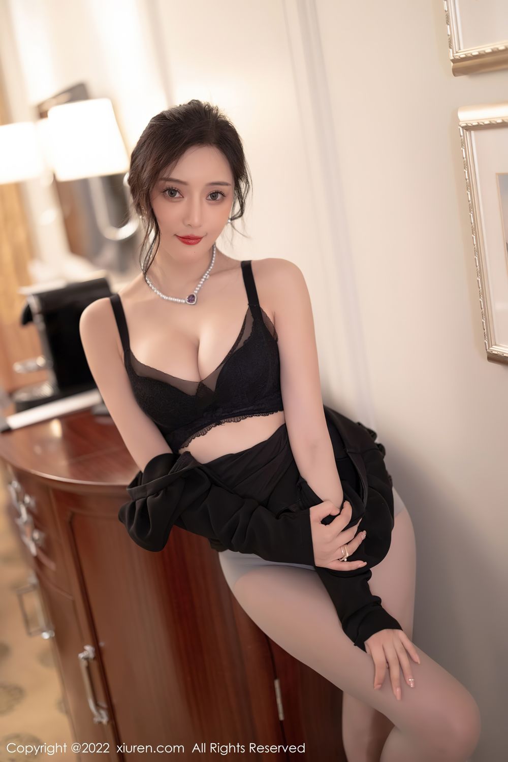 [XiuRen]高清写真图 2022.07.08 No.5251 王馨瑶yanni