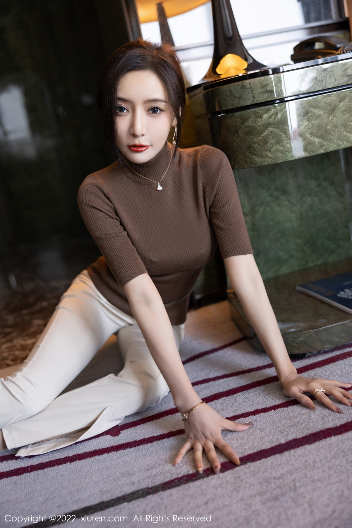 [XiuRen]高清写真图 2022.12.09 No.5978 王馨瑶yanni 时尚美腿