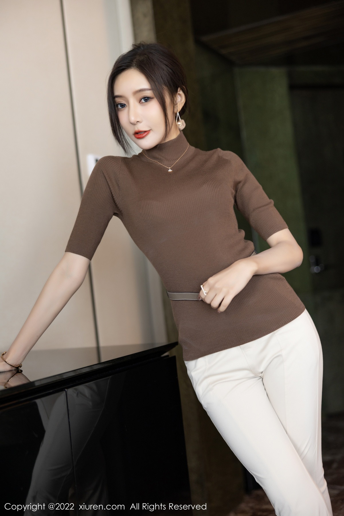 [XiuRen]高清写真图 2022.12.09 No.5978 王馨瑶yanni 时尚美腿
