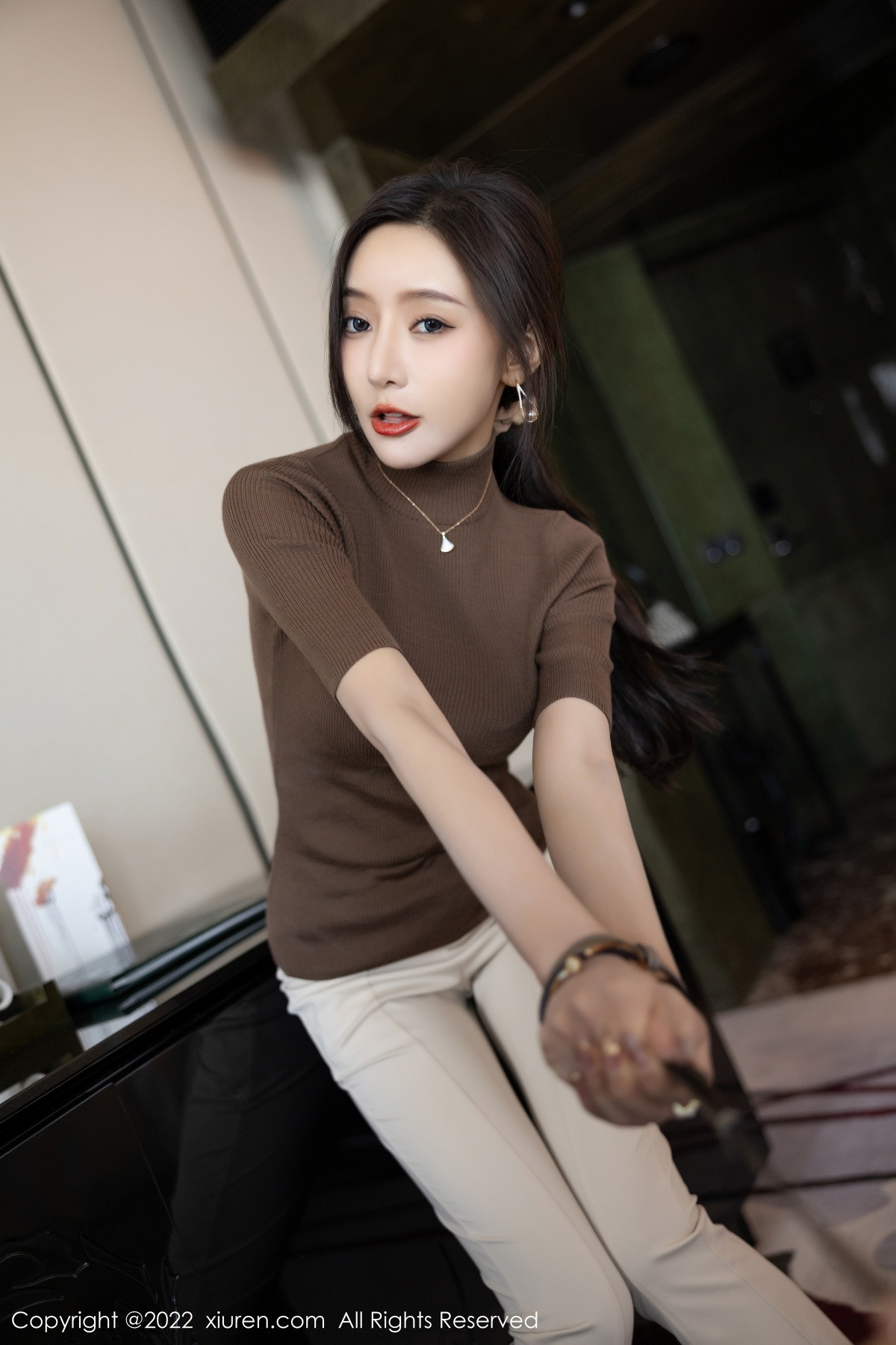 [XiuRen]高清写真图 2022.12.09 No.5978 王馨瑶yanni 时尚美腿