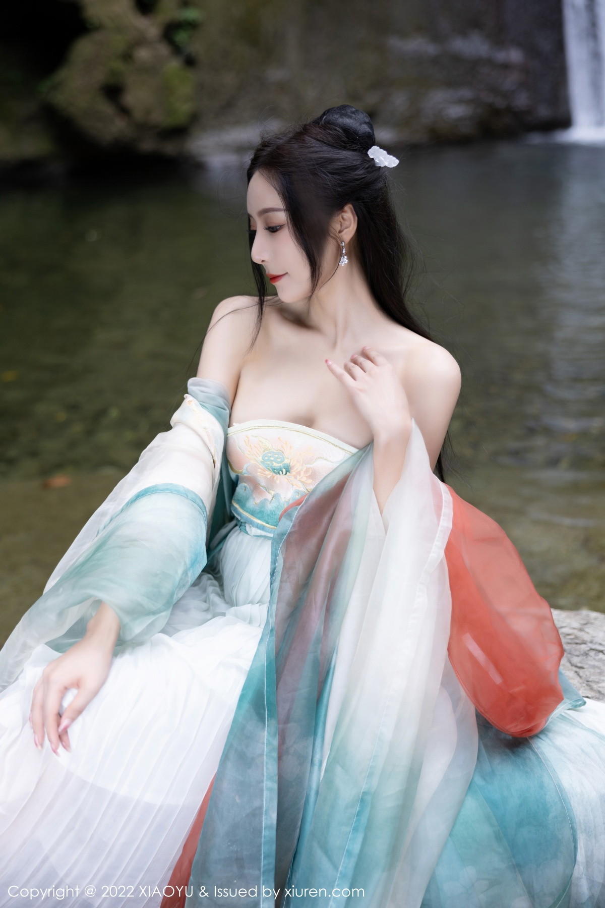[XIAOYU]高清写真图 2022.10.25 VOL.889 王馨瑶yanni 杭州旅拍