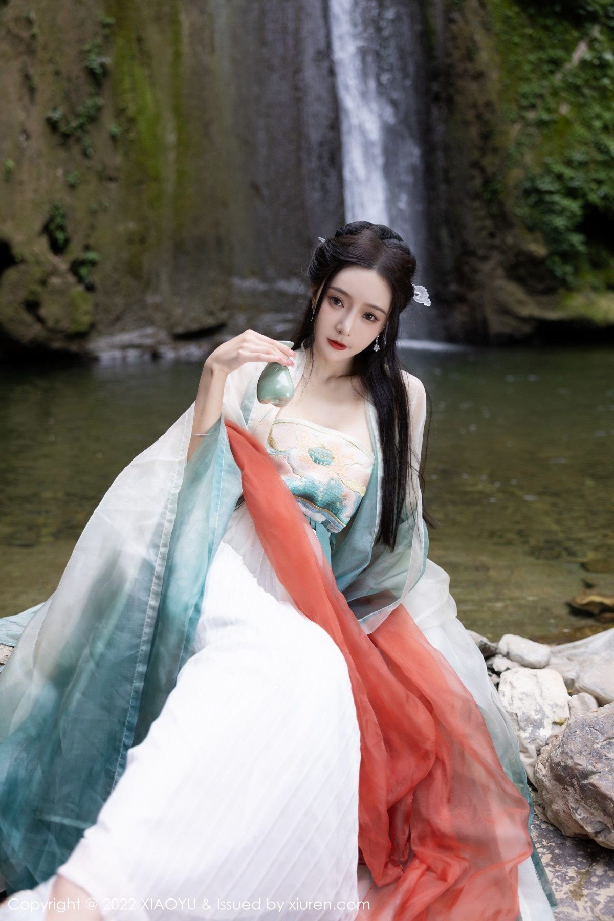 [XIAOYU]高清写真图 2022.10.25 VOL.889 王馨瑶yanni 杭州旅拍