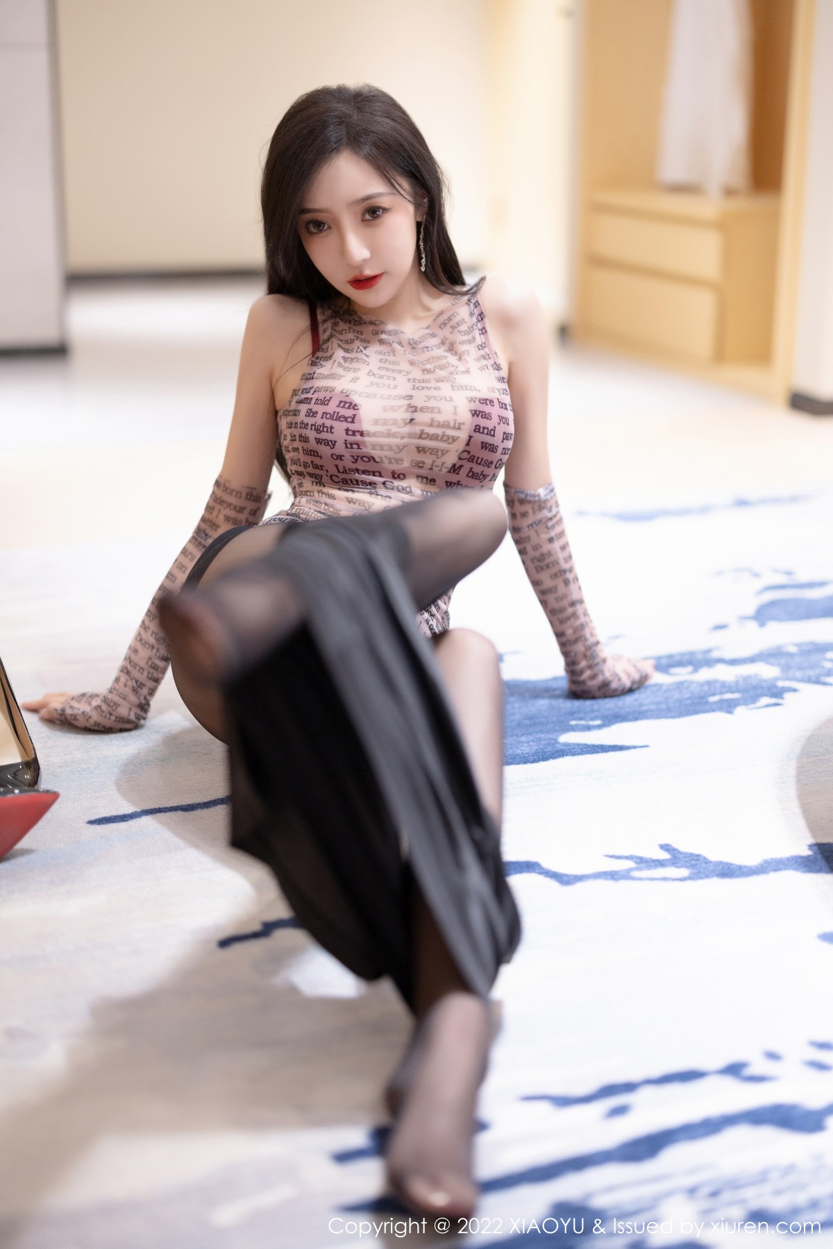 [XIAOYU]高清写真图 2022.12.01 VOL.916 王馨瑶yanni 黑丝美腿