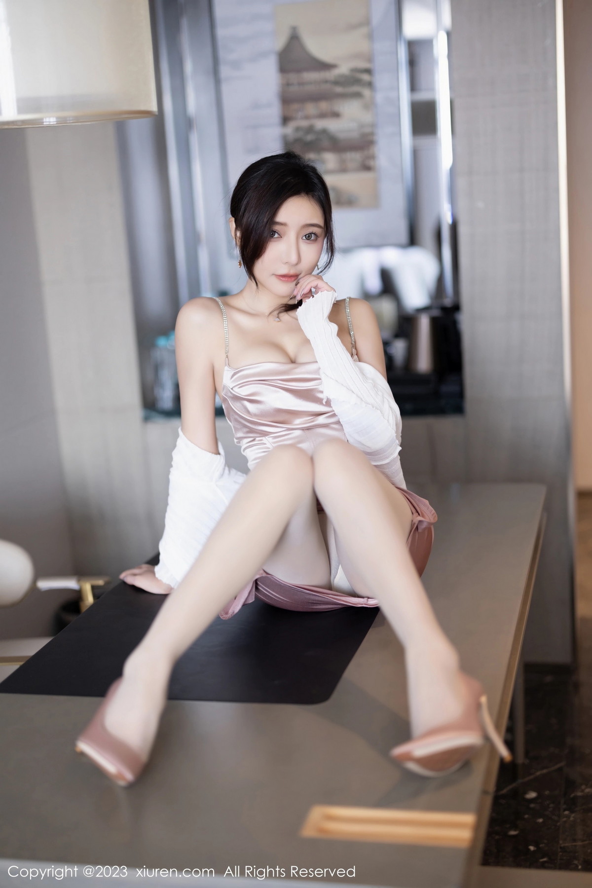 [XiuRen]高清写真图 2023.11.09 No.7640 王馨瑶yanni 时尚美腿