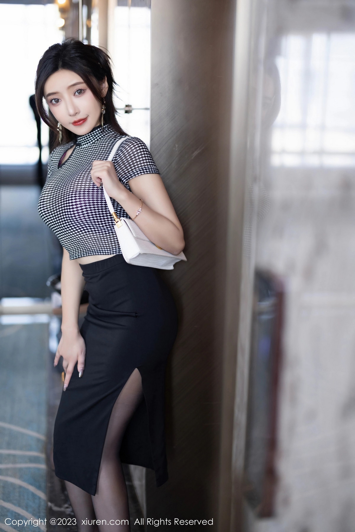 [XiuRen]高清写真图 2023.11.22 No.7703 王馨瑶yanni 丝袜美腿