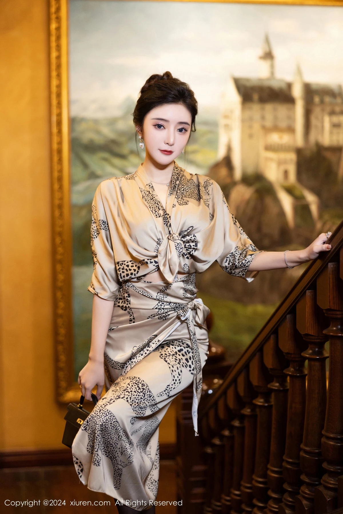 [XiuRen]高清写真图 2024.05.09 No.8510 王馨瑶yanni 黑丝美腿