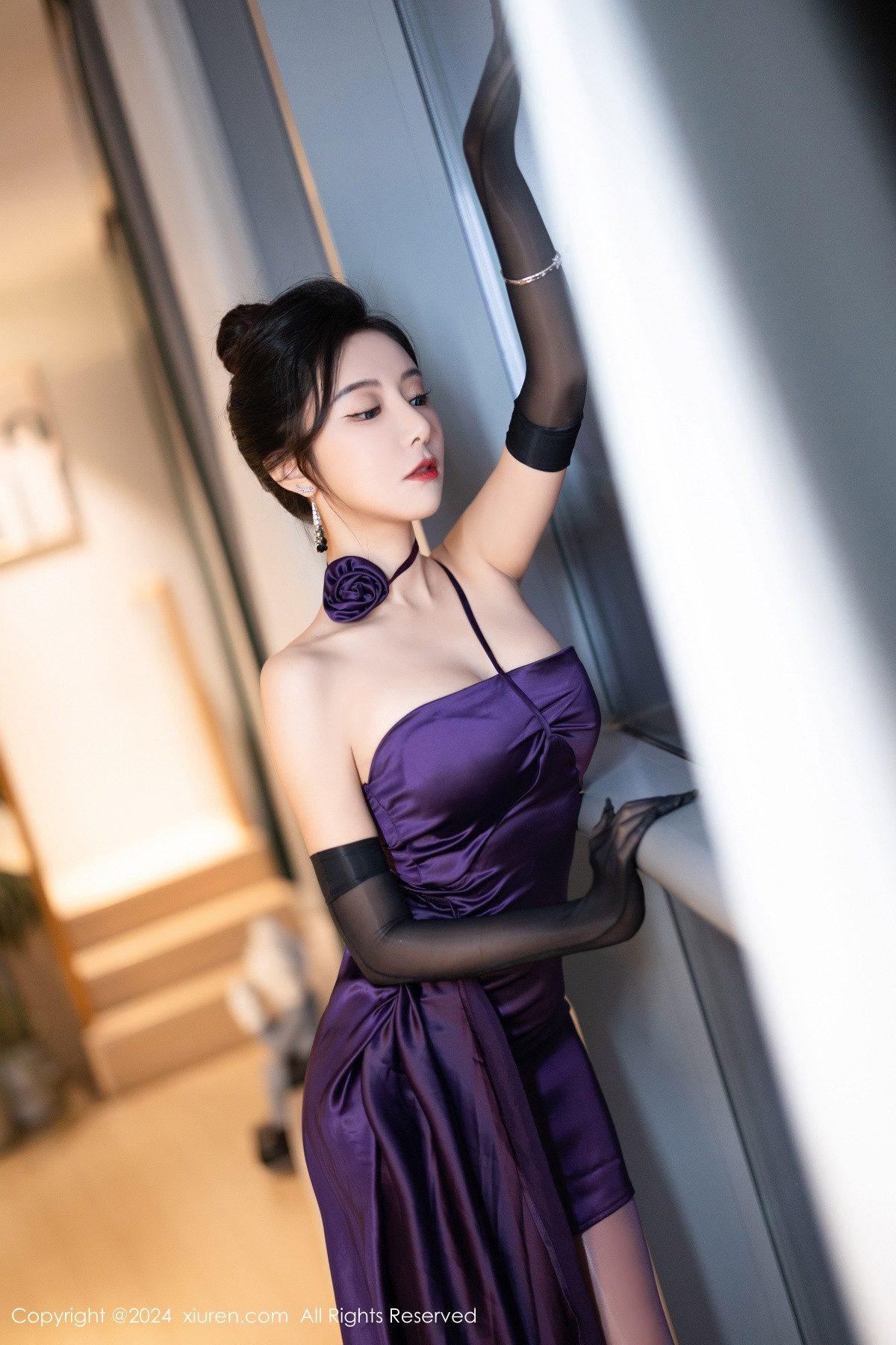 [XiuRen]高清写真图 2024.06.13 No.8698 王馨瑶yanni 丝袜美腿
