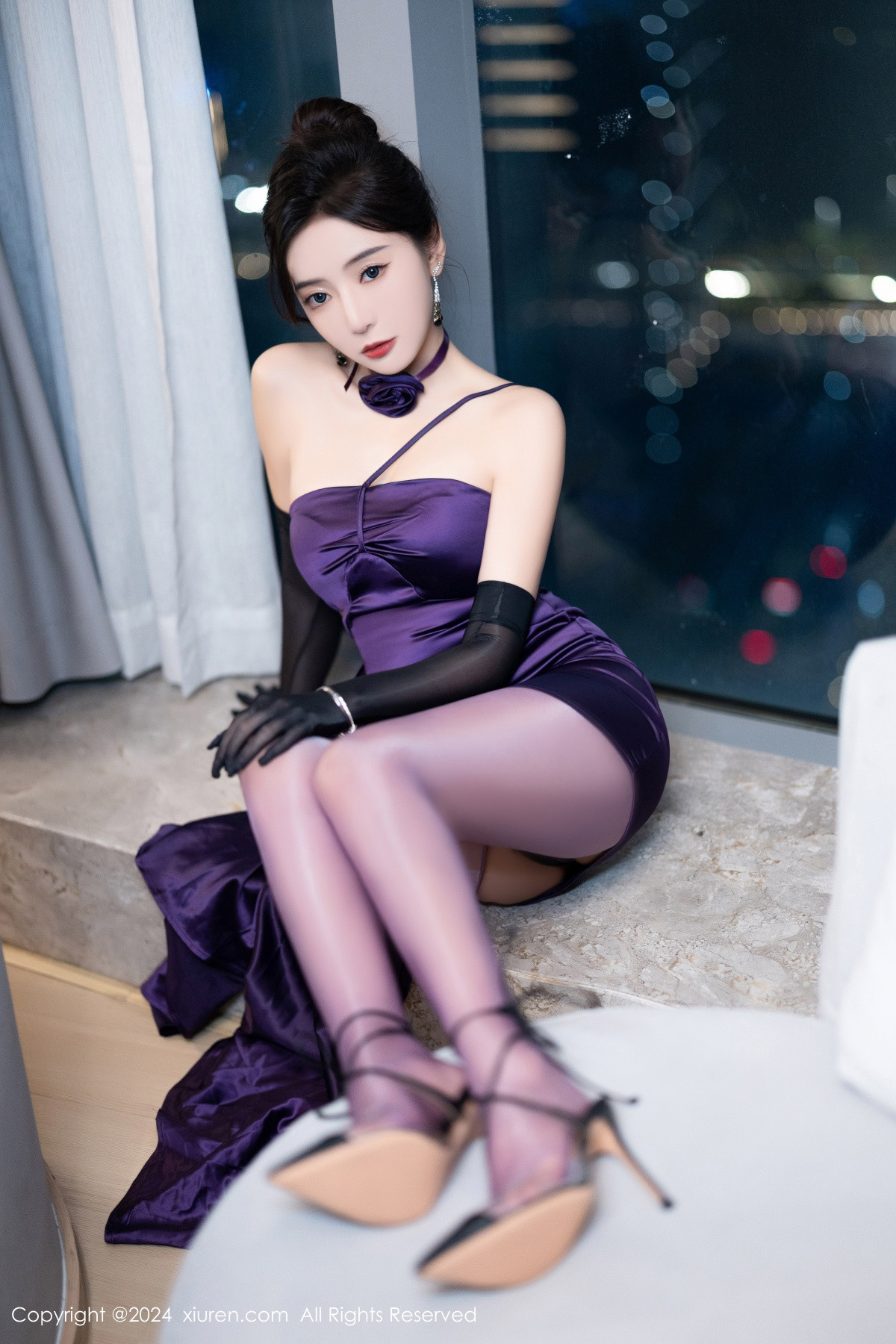 [XiuRen]高清写真图 2024.06.13 No.8698 王馨瑶yanni 丝袜美腿