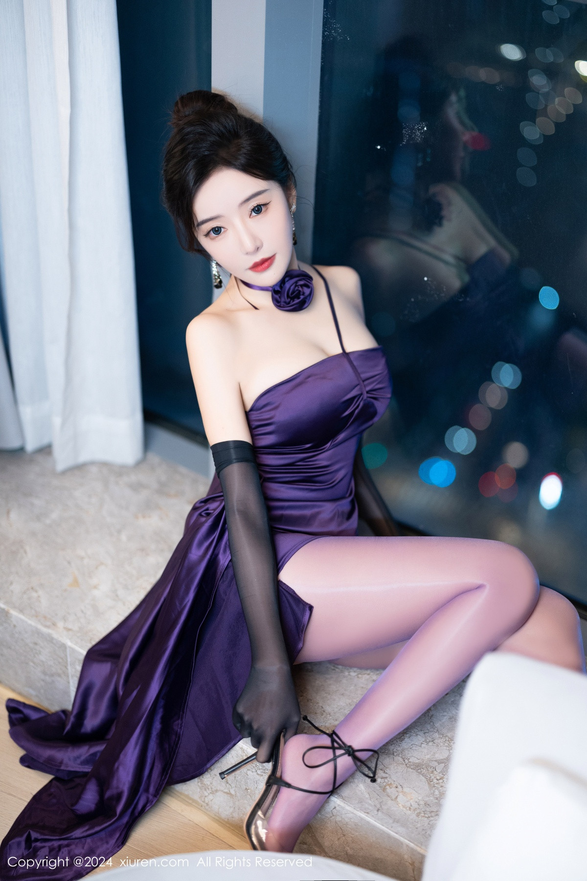 [XiuRen]高清写真图 2024.06.13 No.8698 王馨瑶yanni 丝袜美腿