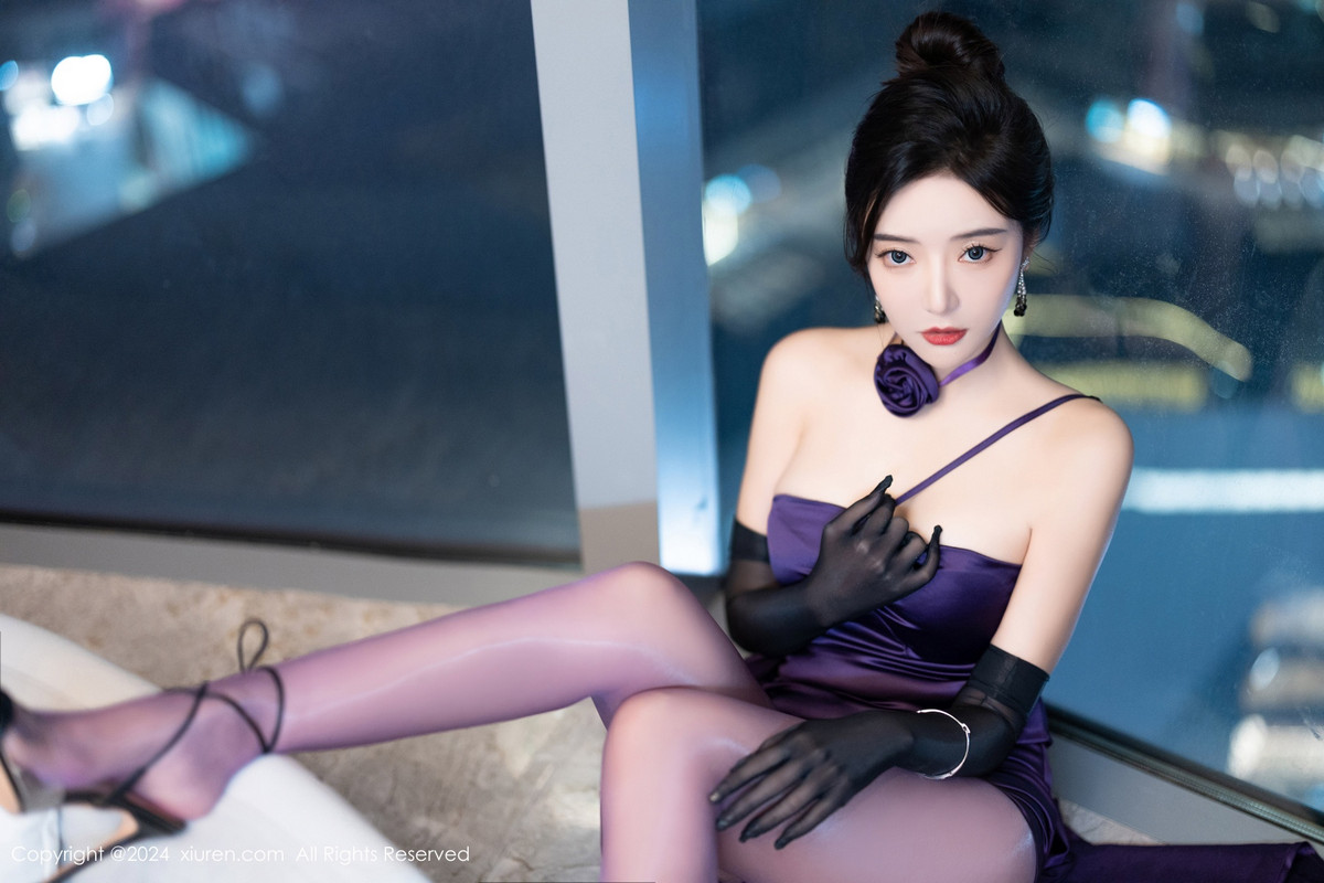 [XiuRen]高清写真图 2024.06.13 No.8698 王馨瑶yanni 丝袜美腿