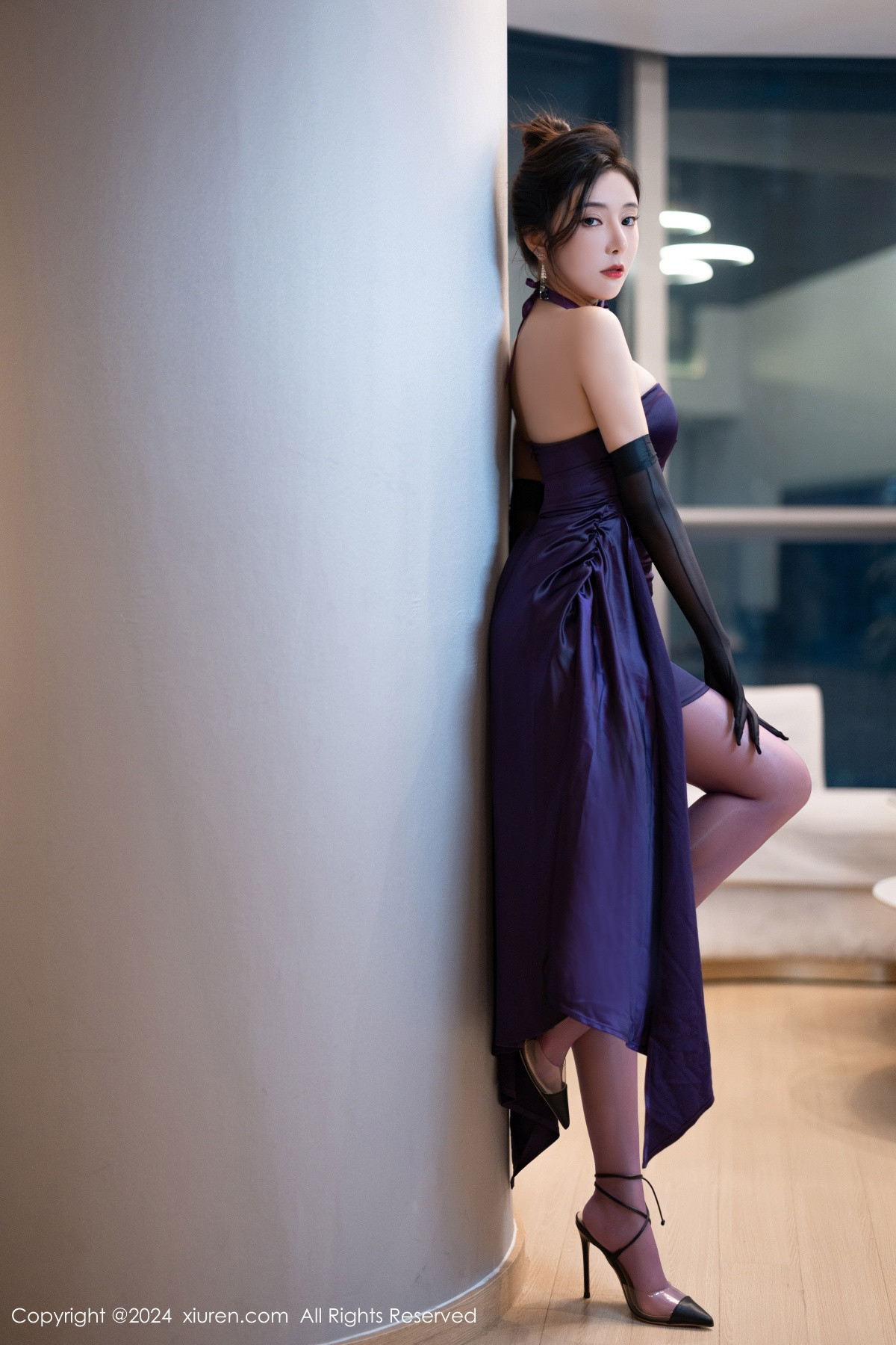 [XiuRen]高清写真图 2024.06.13 No.8698 王馨瑶yanni 丝袜美腿