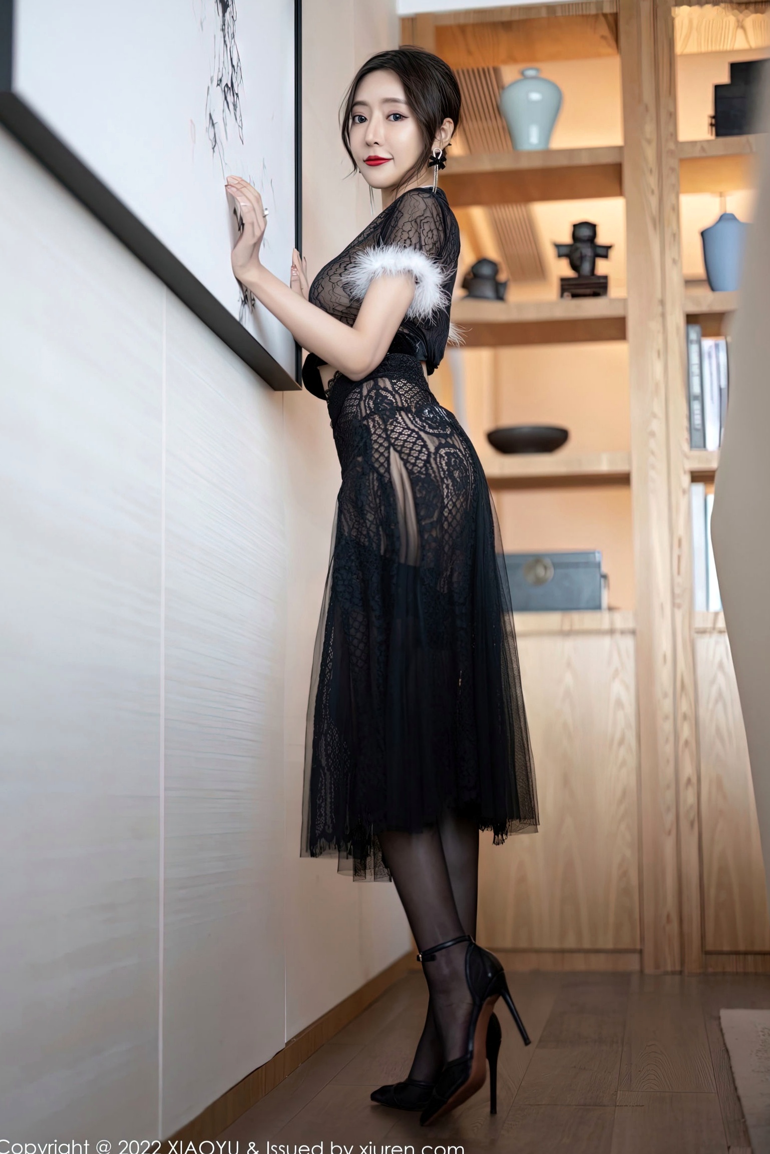 Gallery - XiaoYu语画界 - Painting World 926期：王馨瑶Yanni黑色薄纱情趣旗袍私房，极品蕾丝袜诱惑尽显冷艳气质语画界 - Painting World 极品性感旗袍丝袜诱惑 王馨瑶女神私房照_秀色女神 - image 7
