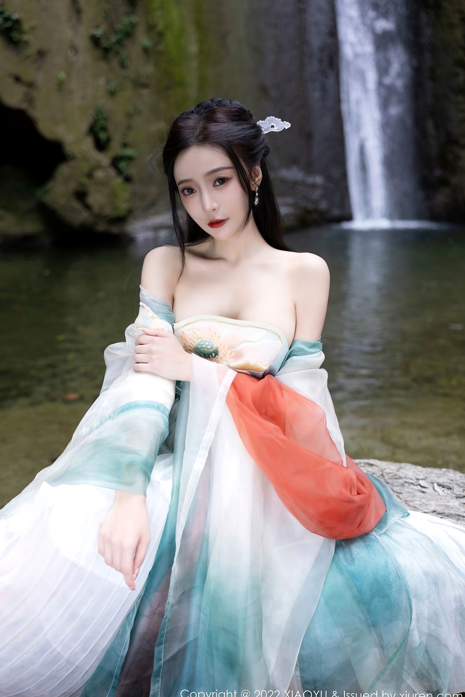 Gallery - XiaoYu语画界 - Painting World ：王馨瑶Yanni杭州户外旅拍，素雅汉服国风写真，清纯仙气与丝袜诱惑尽显东方风韵语画界 - Painting World 户外气质清纯丝袜 王馨瑶女神私房照_秀色女神 - image 11