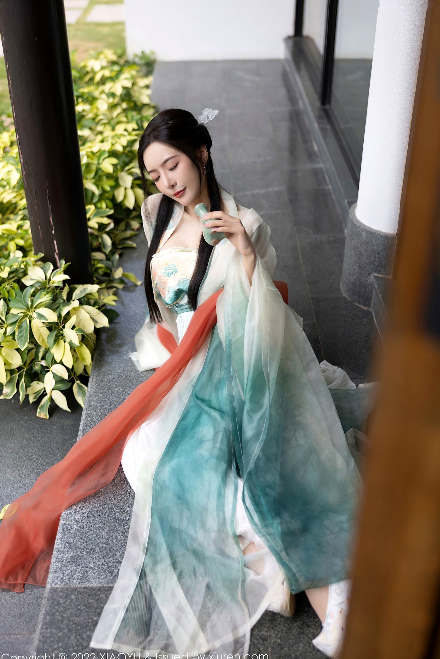 Gallery - XiaoYu语画界 - Painting World ：王馨瑶Yanni杭州户外旅拍，素雅汉服国风写真，清纯仙气与丝袜诱惑尽显东方风韵语画界 - Painting World 户外气质清纯丝袜 王馨瑶女神私房照_秀色女神 - image 23