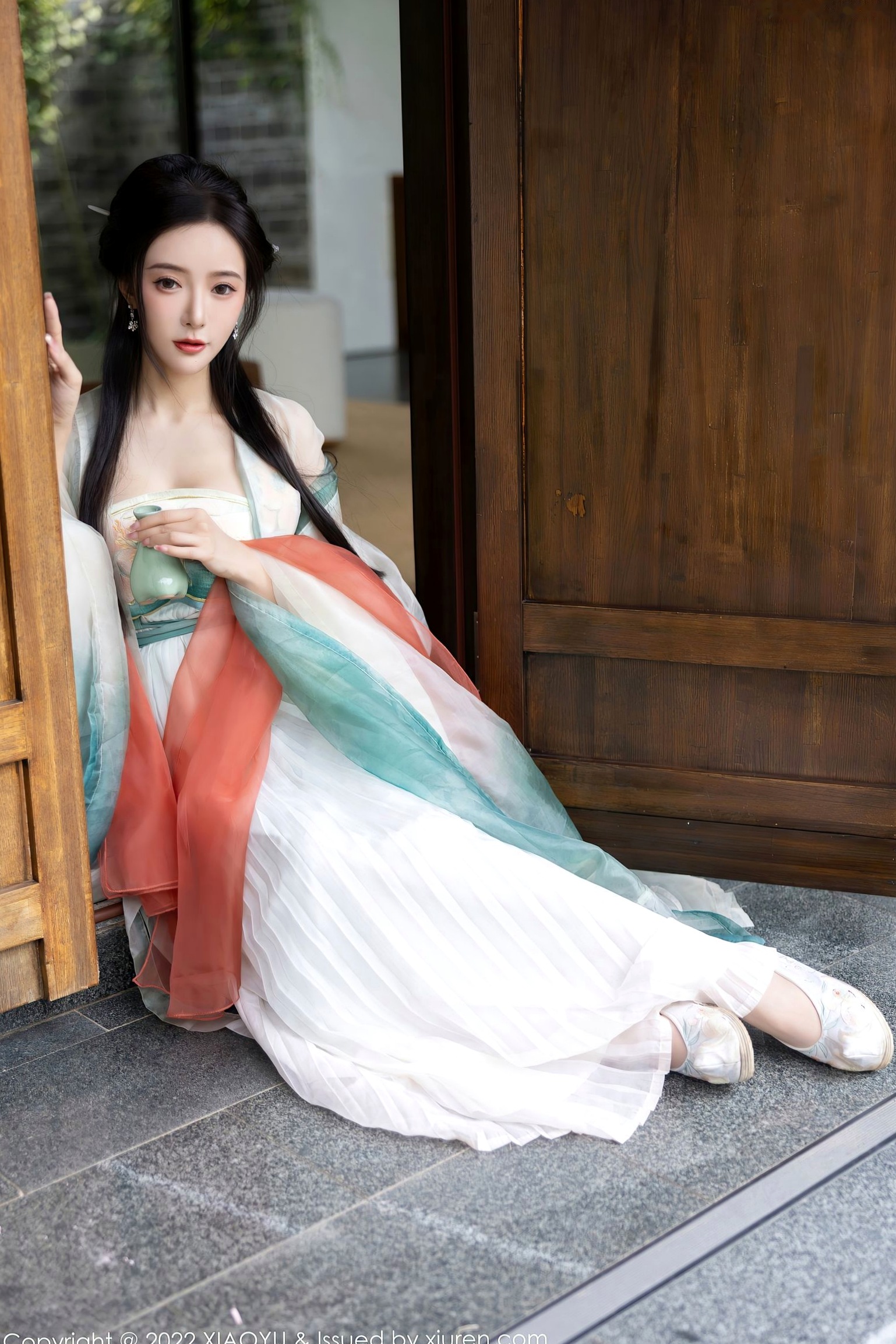 Gallery - XiaoYu语画界 - Painting World ：王馨瑶Yanni杭州户外旅拍，素雅汉服国风写真，清纯仙气与丝袜诱惑尽显东方风韵语画界 - Painting World 户外气质清纯丝袜 王馨瑶女神私房照_秀色女神 - image 31