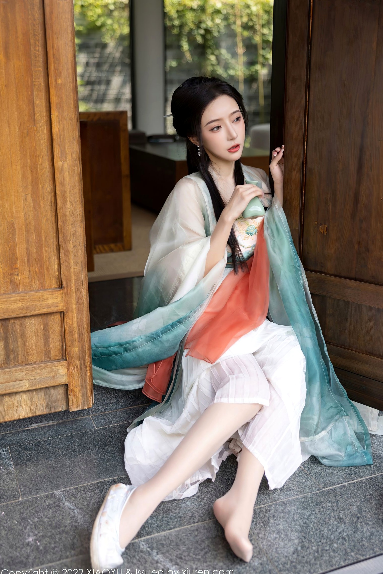 Gallery - XiaoYu语画界 - Painting World ：王馨瑶Yanni杭州户外旅拍，素雅汉服国风写真，清纯仙气与丝袜诱惑尽显东方风韵语画界 - Painting World 户外气质清纯丝袜 王馨瑶女神私房照_秀色女神 - image 36