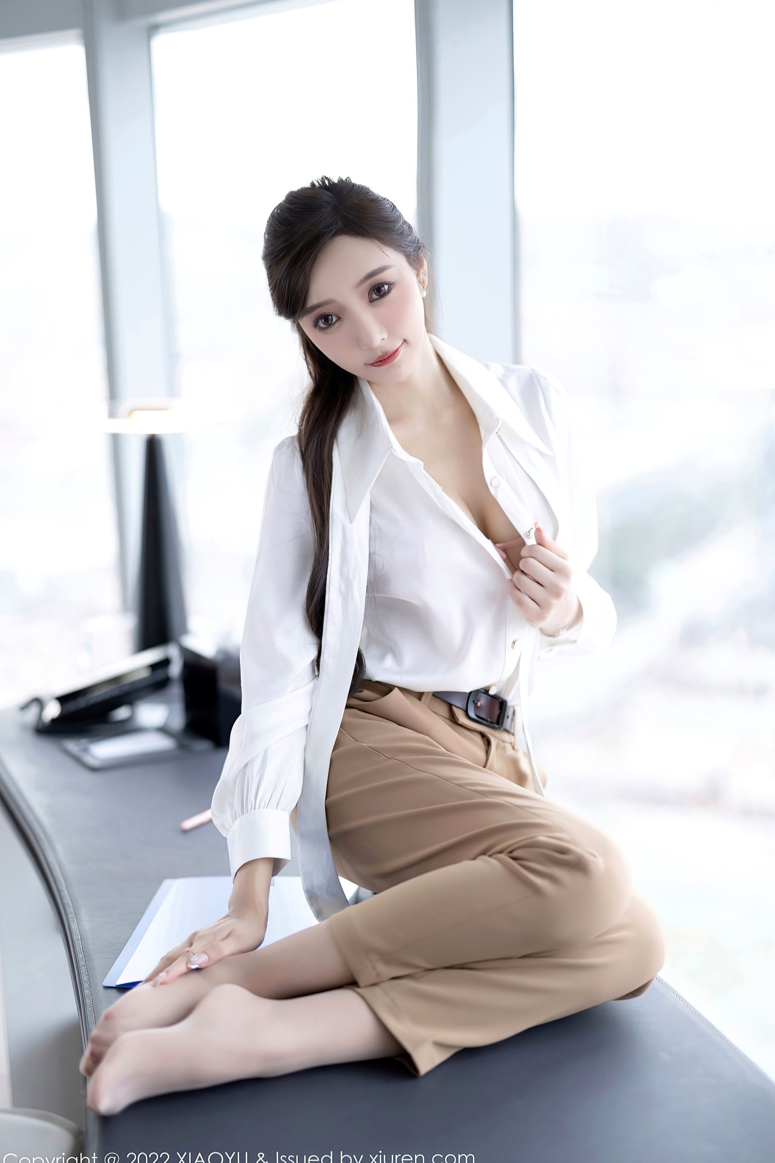Gallery - XiaoYu语画界 - Painting World -852-王馨瑶：职场白衬衫与粉色内衣的极致诱惑，优雅干练与性感私房写真，无圣光大尺度呈现语画界 - Painting World 性感气质私房照尤物 王馨瑶女神私房照_秀色女神 - image 18