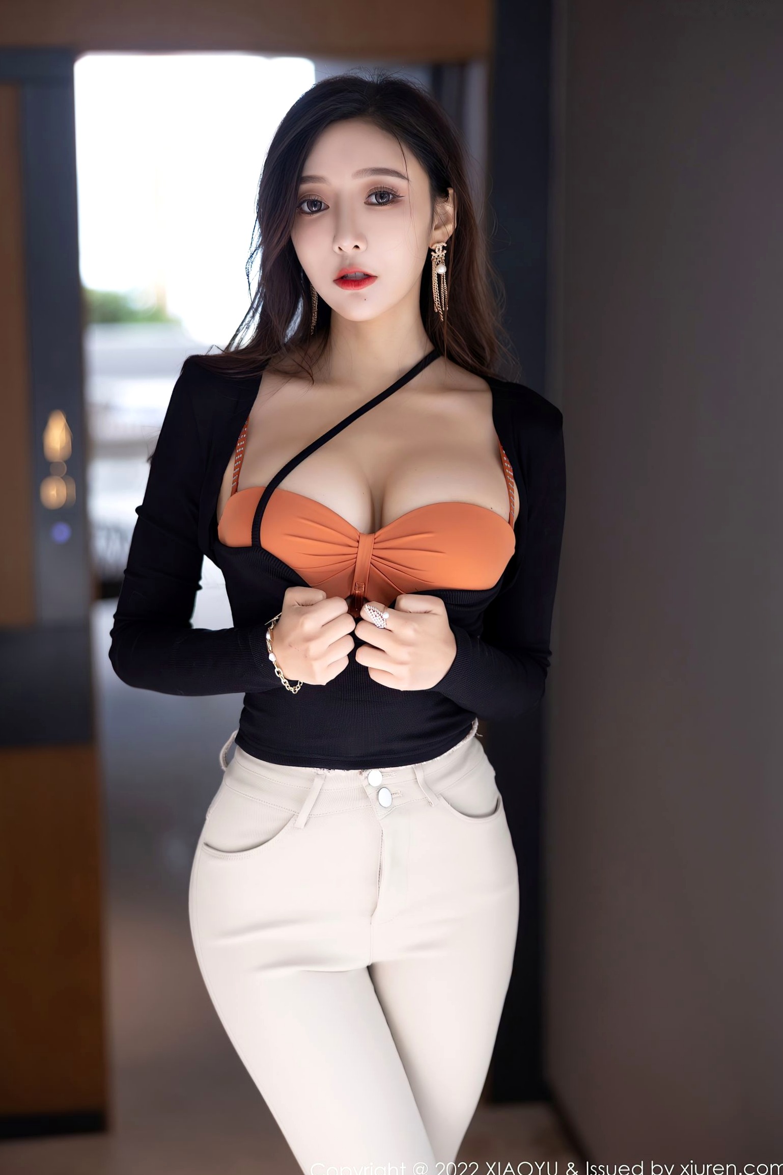Gallery - XiaoYu语画界 - Painting World -762-王馨瑶Yanni-惠州旅拍户外橙色内衣时尚穿搭，魅力御姐修身长裤尽显极品身材，性感大尺度写真全集语画界 - Painting World 性感极品美腿气质内衣 王馨瑶女神私房照_秀色女神 - image 15