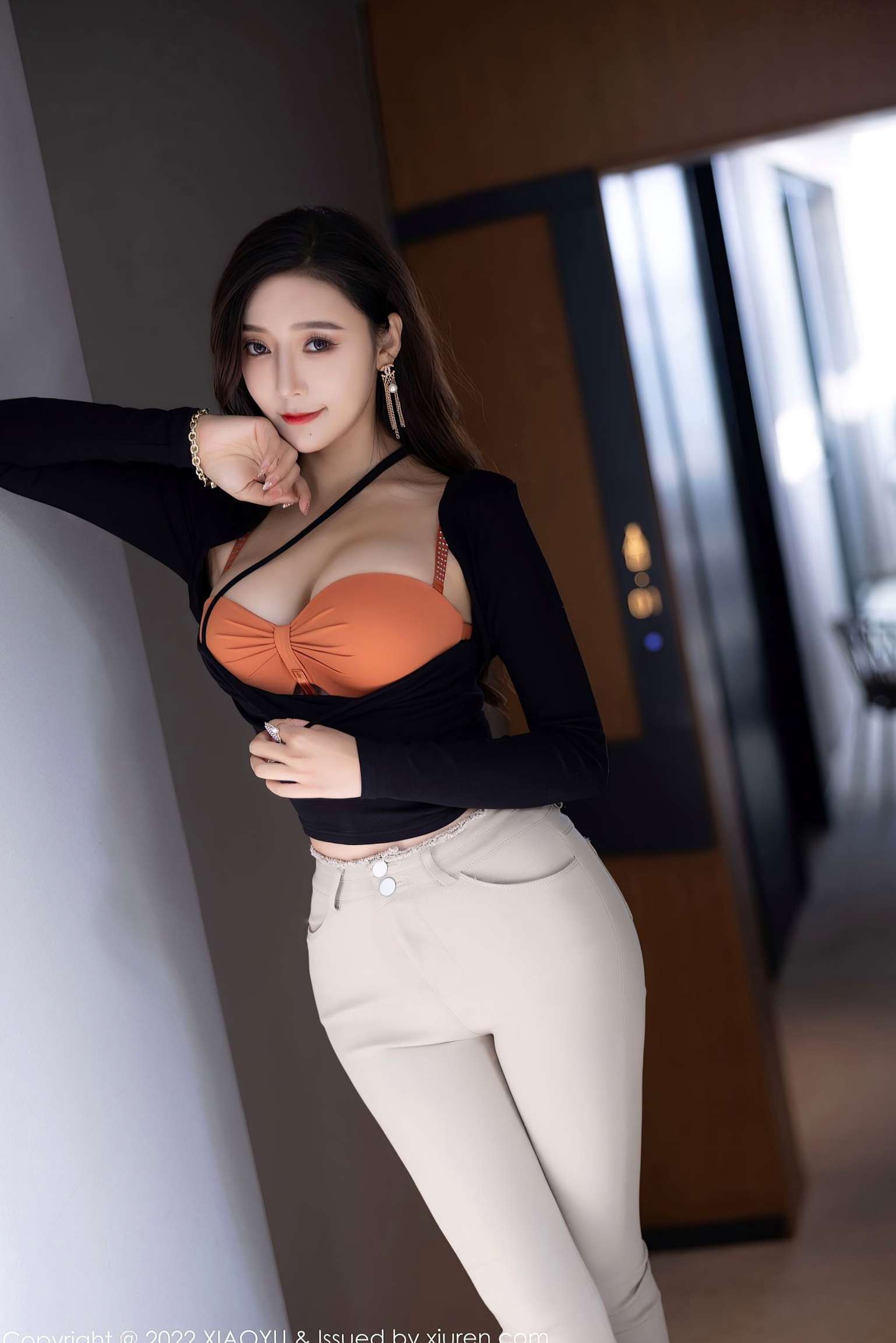 Gallery - XiaoYu语画界 - Painting World -762-王馨瑶Yanni-惠州旅拍户外橙色内衣时尚穿搭，魅力御姐修身长裤尽显极品身材，性感大尺度写真全集语画界 - Painting World 性感极品美腿气质内衣 王馨瑶女神私房照_秀色女神 - image 16