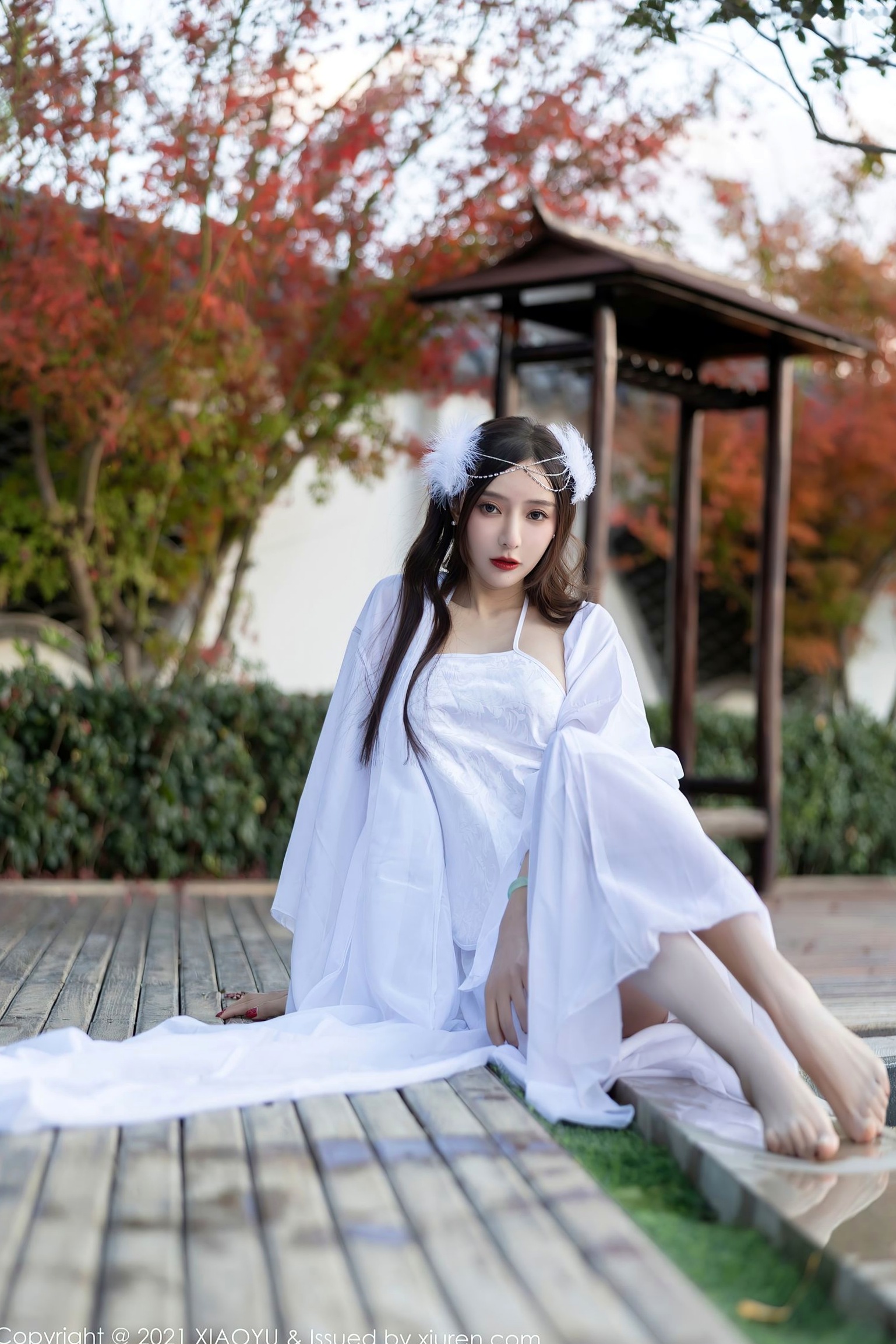 Gallery - XiaoYu语画界 - Painting World -672-王馨瑶Yanni-云南泳池旅拍白纱古装写真-唯美户外私房大尺度合集性感户外私房照大尺度语画界 - Painting World  王馨瑶女神私房照_秀色女神 - image 4