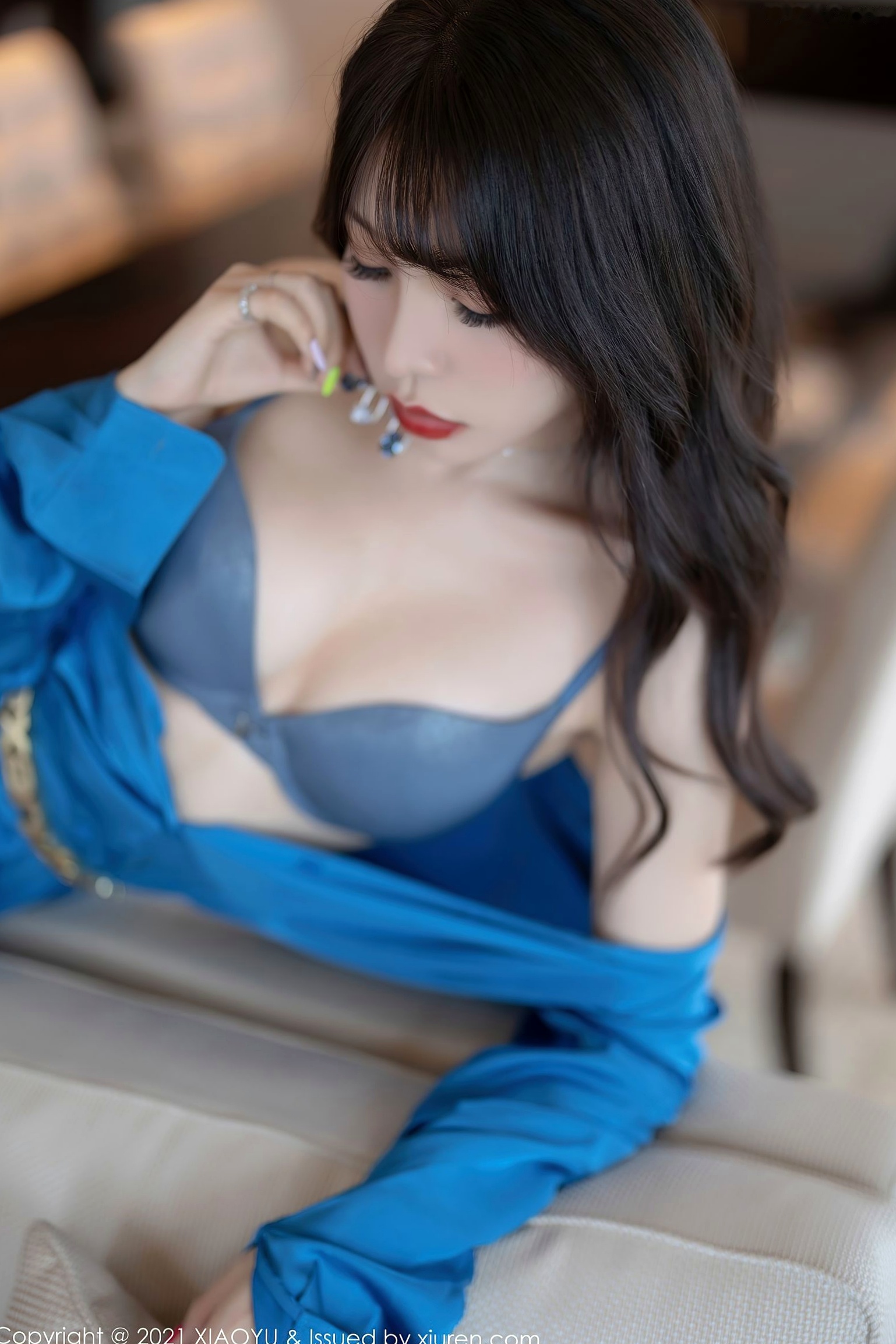 Gallery - XiaoYu语画界 - Painting World -芝芝：蓝色丝绸衬衫与内衣私房写真，居家优雅尽显性感美腿大尺度魅力语画界 - Painting World 性感美腿内衣私房照大尺度 芝芝女神私房照_秀色女神 - image 63
