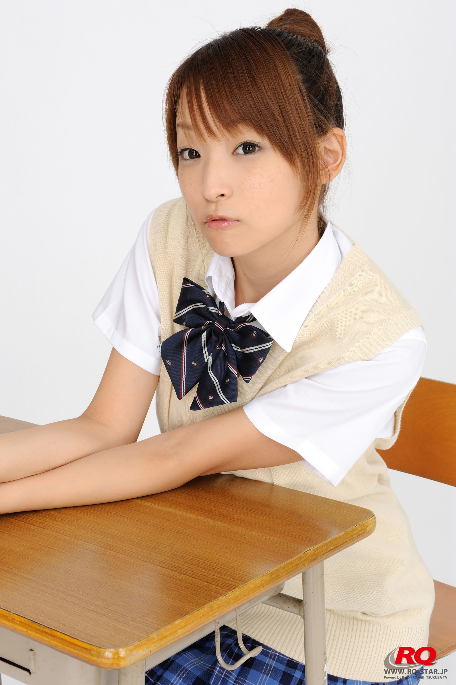 青木未央 [RQ-STAR]高清写真图NO.00097 Student Style