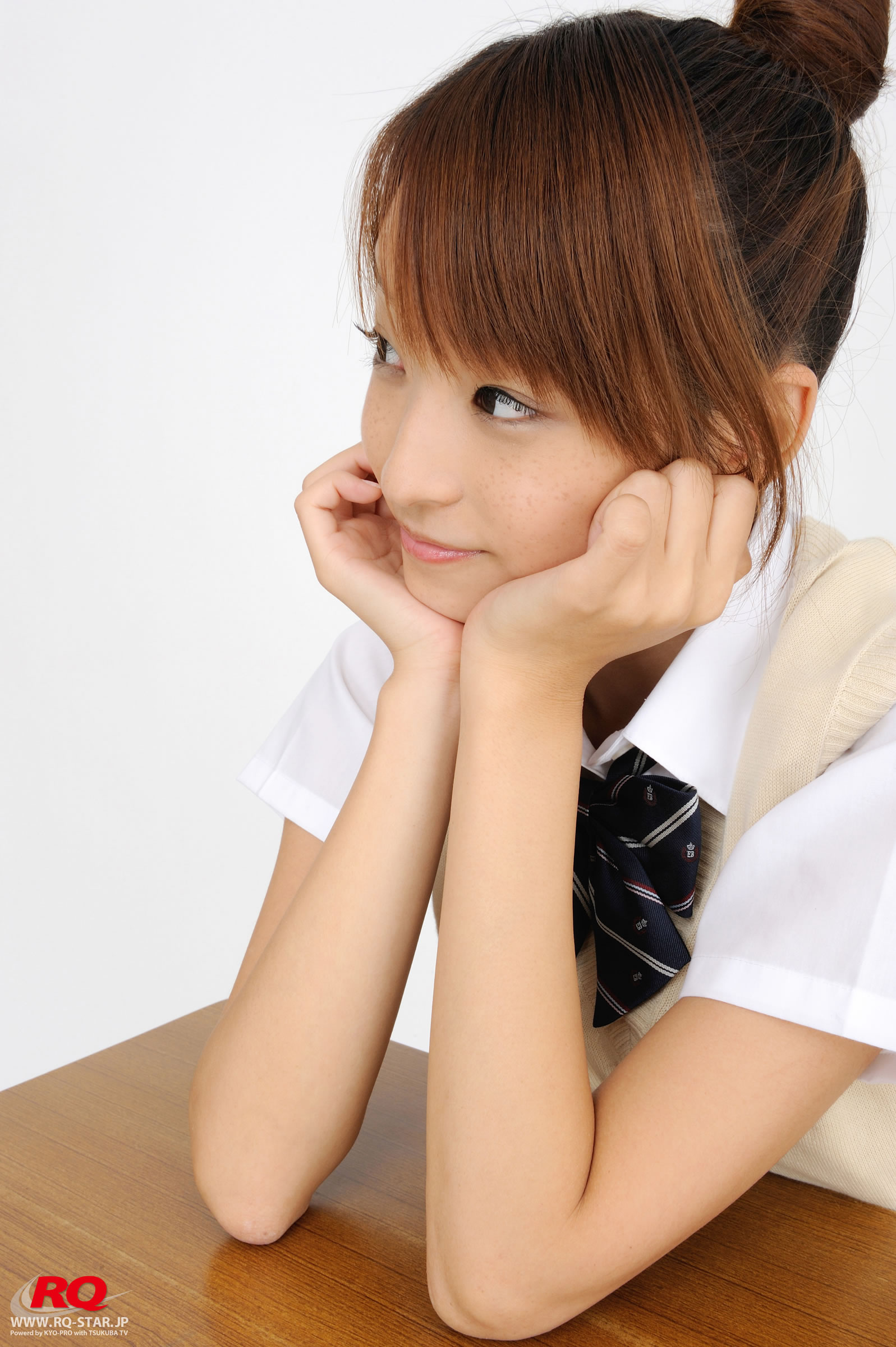 青木未央 [RQ-STAR]高清写真图NO.00097 Student Style