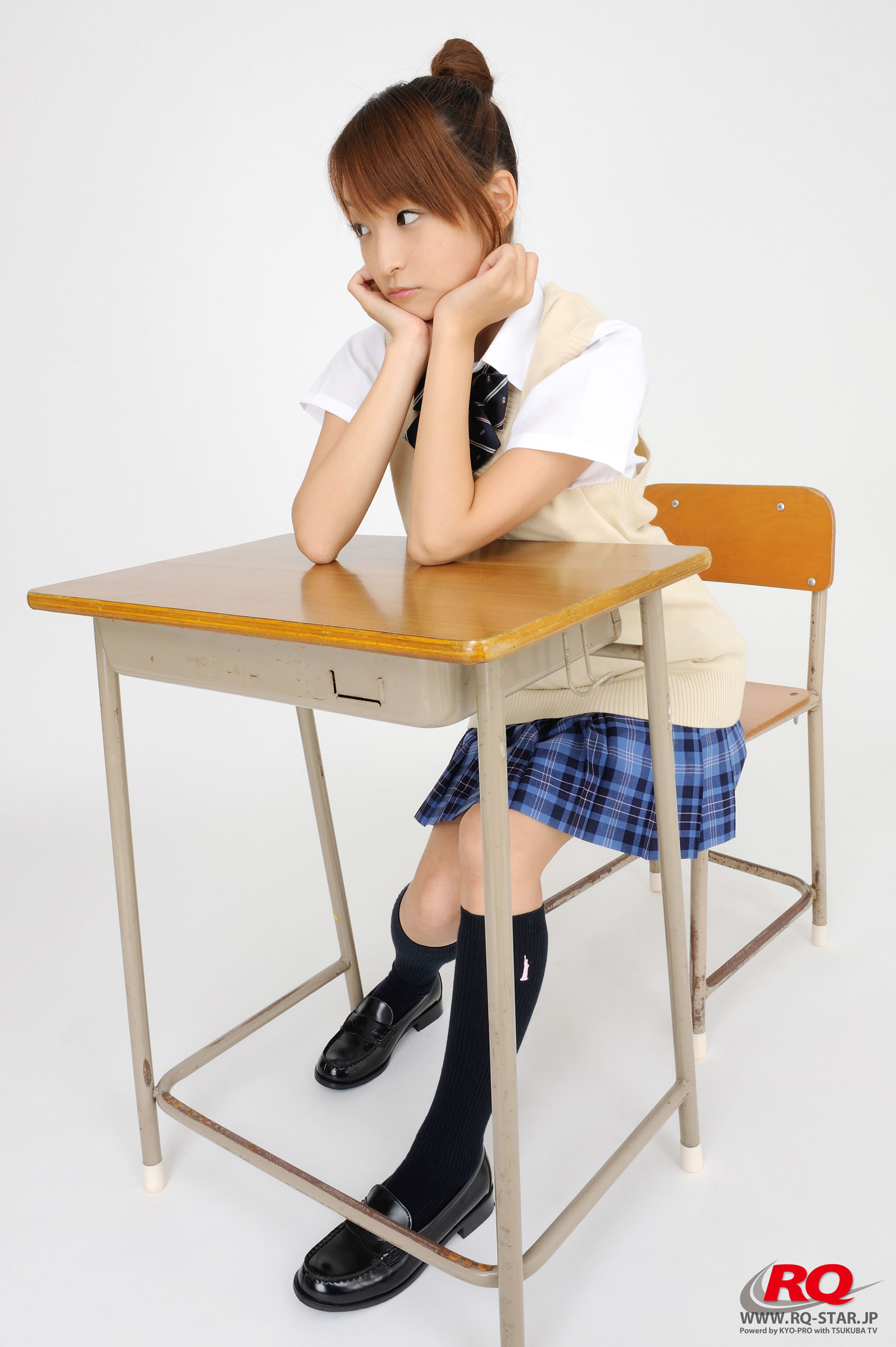 青木未央 [RQ-STAR]高清写真图NO.00097 Student Style
