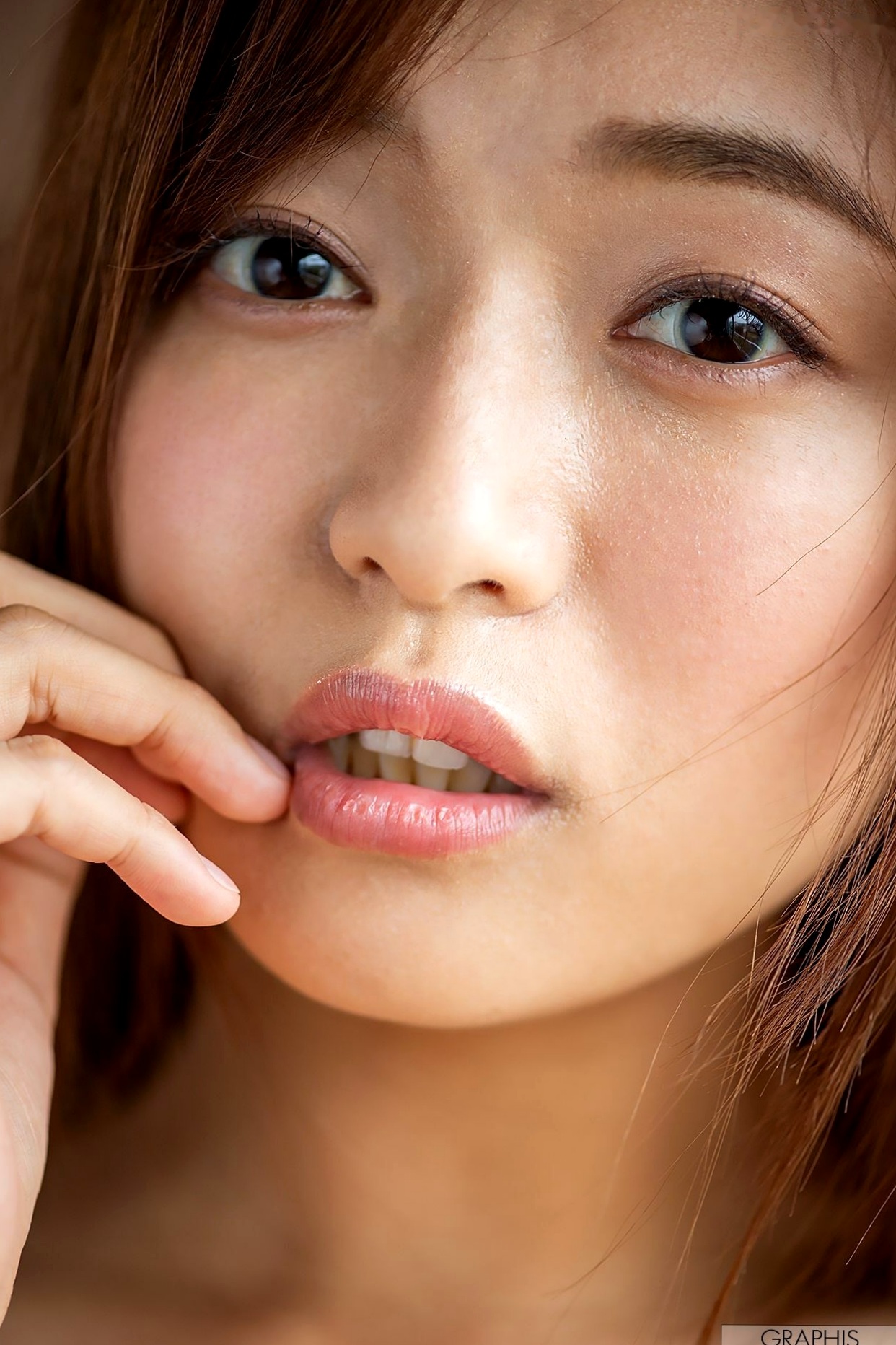 Gallery - Graphis山中真由美《Joy of love》精美写真：泳池私房诱惑，展现绰约身姿与极致性感日本性感诱惑私房照女神 山中真由美女神私房照_秀色女神 - image 49