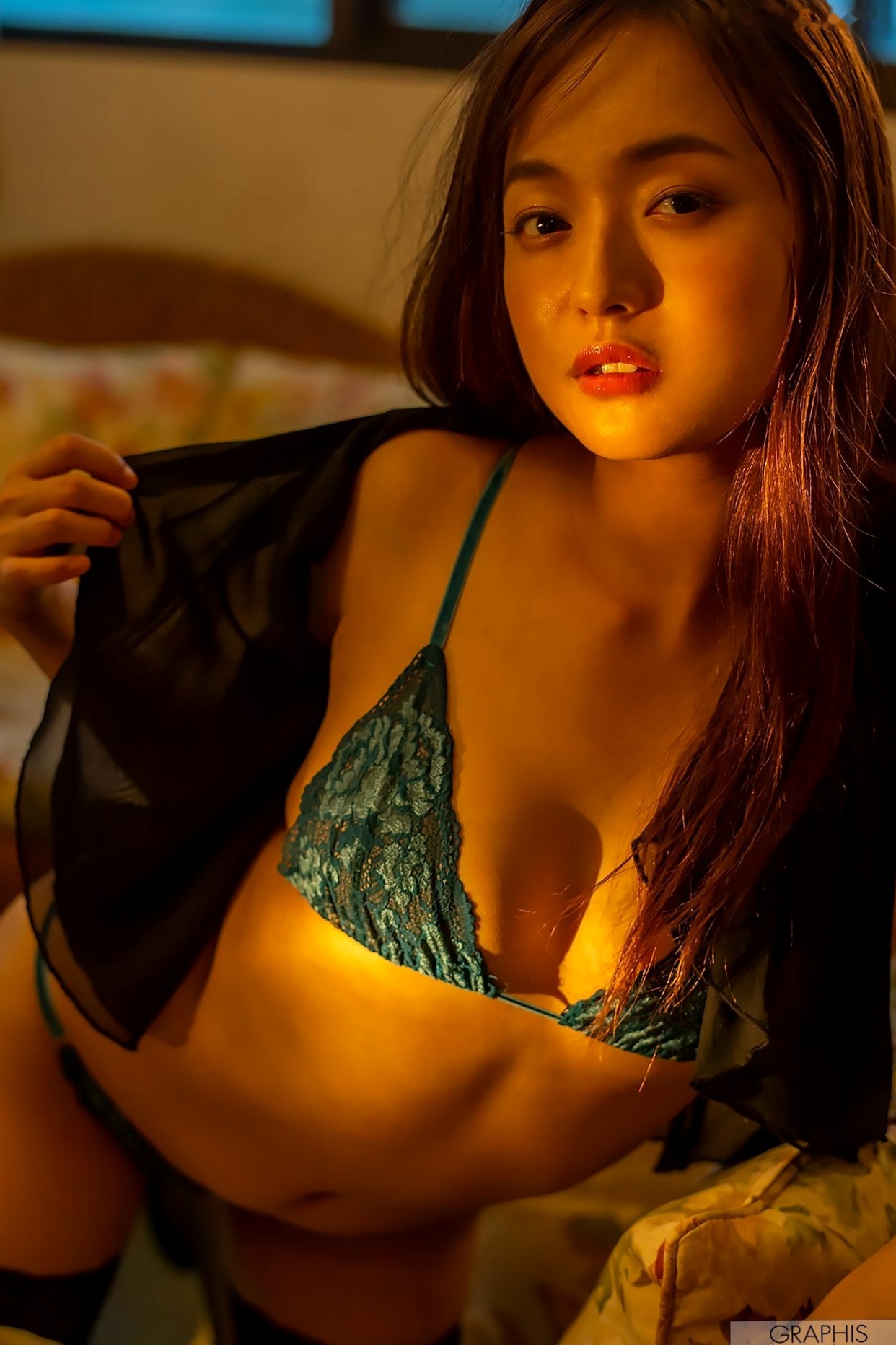 Gallery - Graphis山中真由美《Joy of love》精美写真：泳池私房诱惑，展现绰约身姿与极致性感日本性感诱惑私房照女神 山中真由美女神私房照_秀色女神 - image 113