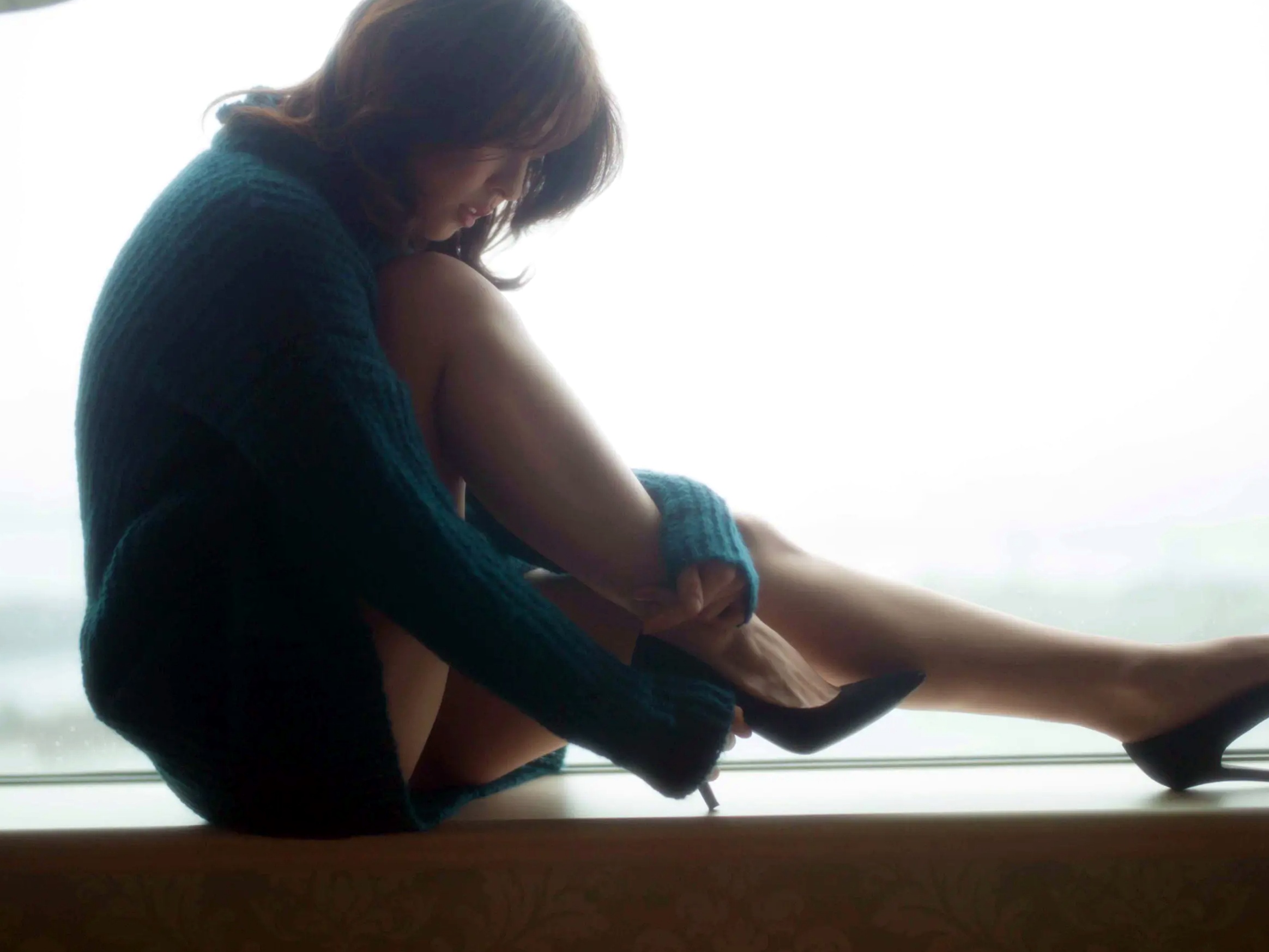 Gallery - 柳ゆり菜 - 揺れる想い，比基尼写真与居家针织衫私房照，展现绝美曲线与治愈系清纯魅力日本性感比基尼私房照清新 柳百合菜女神私房照_秀色女神 - image 24