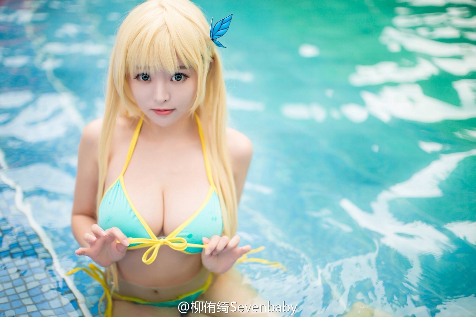 柳侑绮Sevenbaby 极品童颜巨乳俏皮私房照诱惑写真图