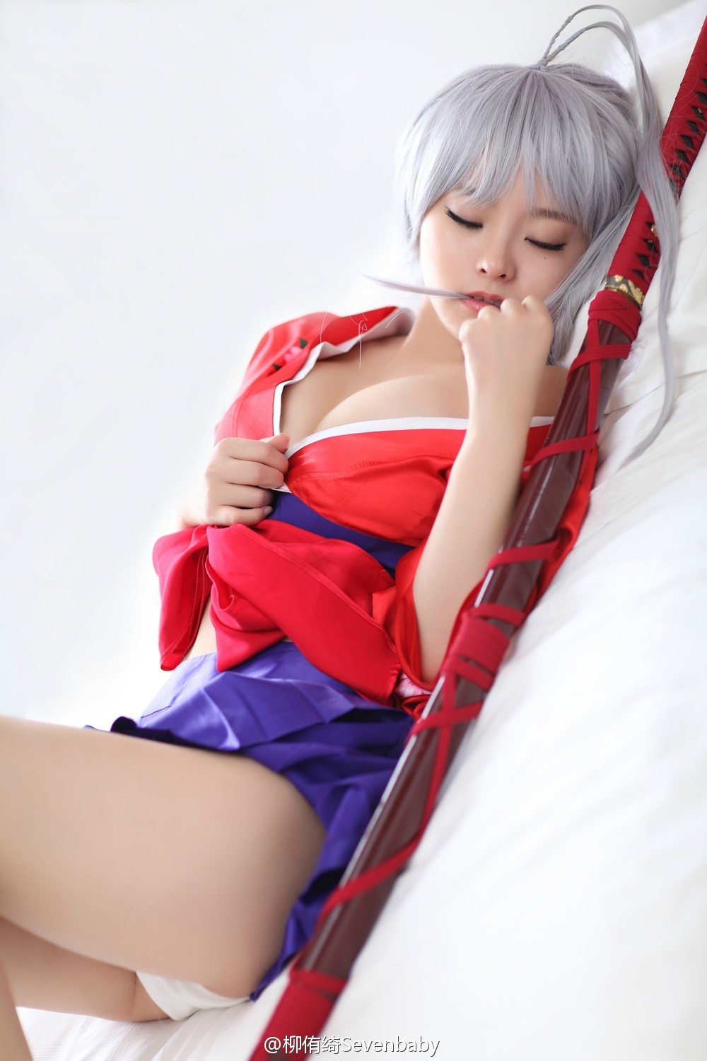 柳侑绮Sevenbaby 极品童颜巨乳俏皮私房照诱惑写真图