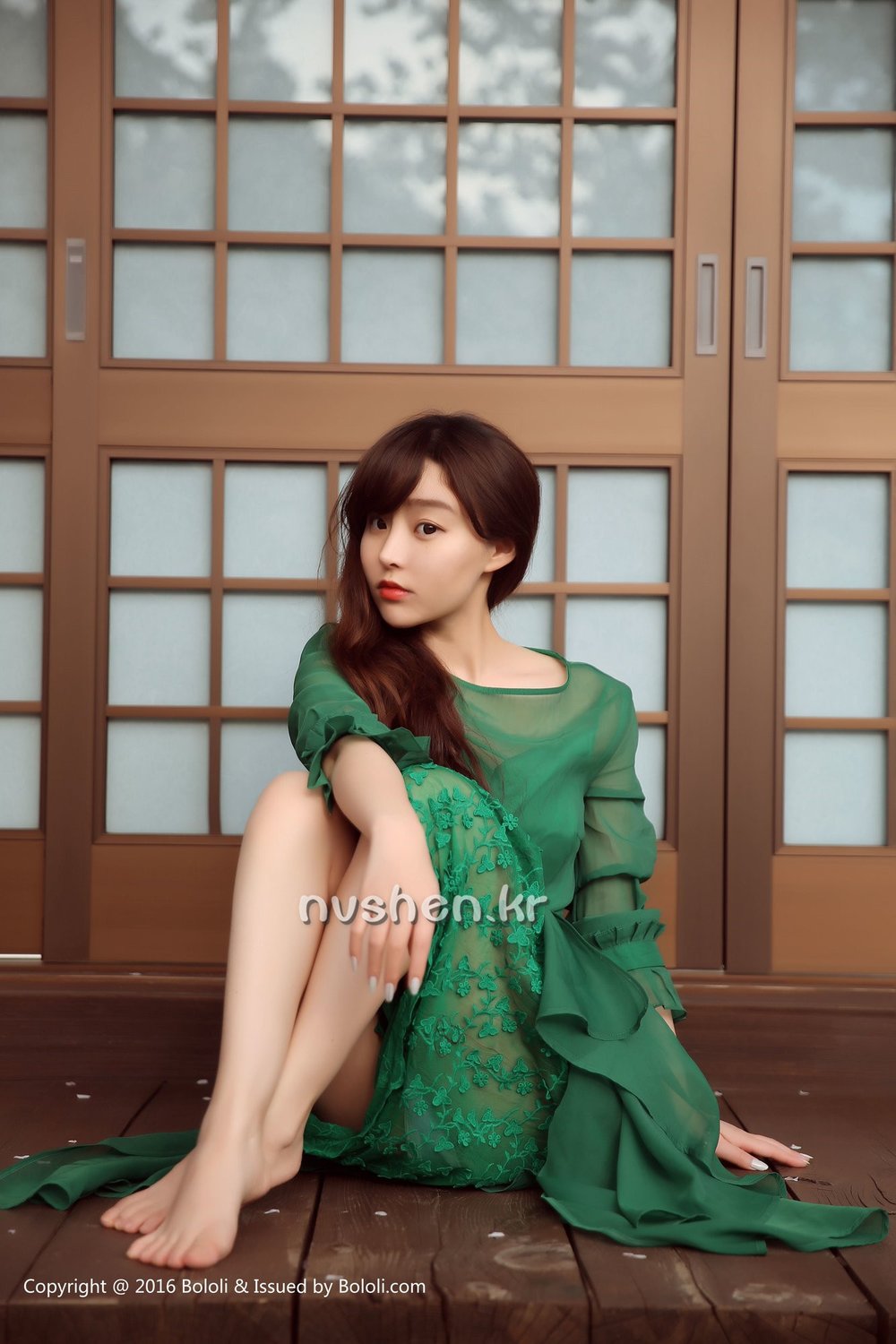 柳侑绮 [BoLoli波萝社新刊]高清写真图2016.12.02 BOL.010
