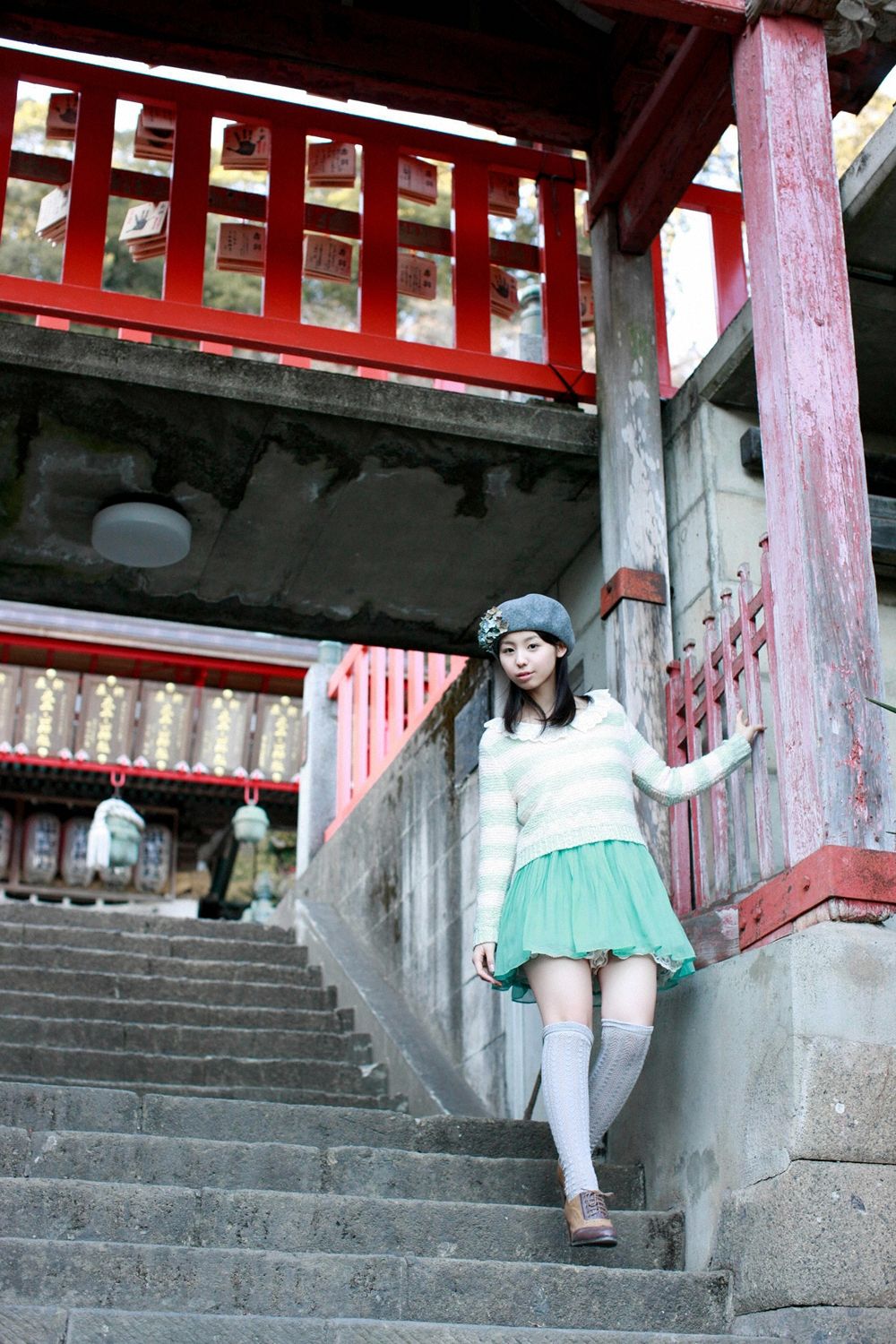 小池里奈-《卒業～お藏だし秘藏カシト～》[Ys Web]高清写真图Vol.500