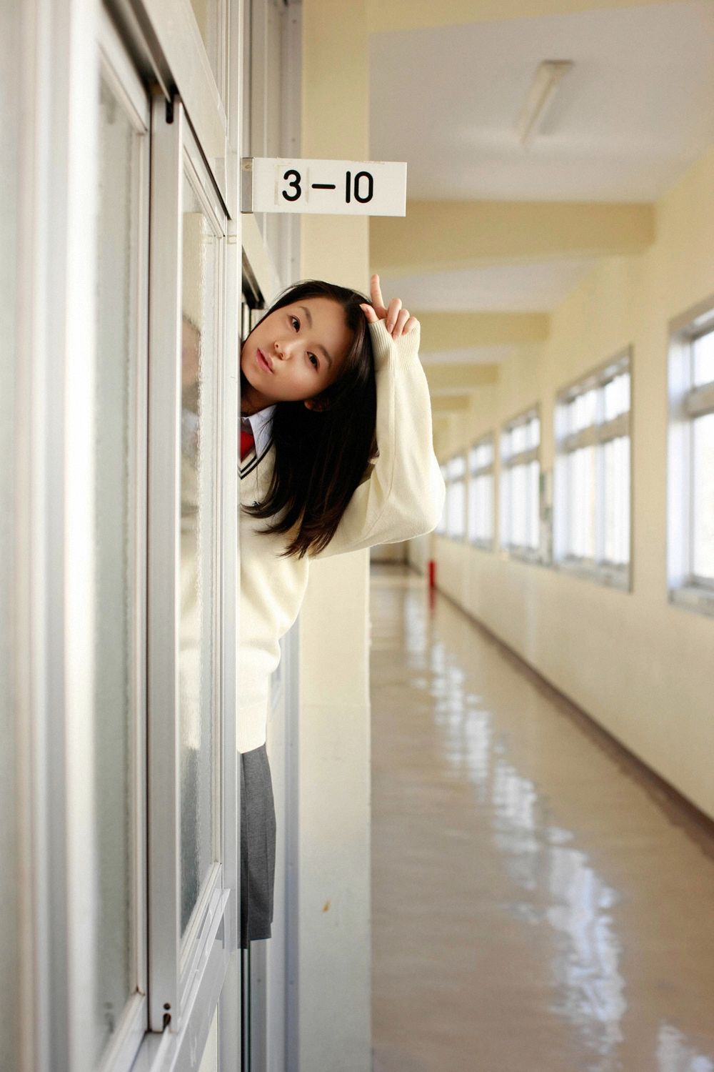 小池里奈-《卒業～お藏だし秘藏カシト～》[Ys Web]高清写真图Vol.500