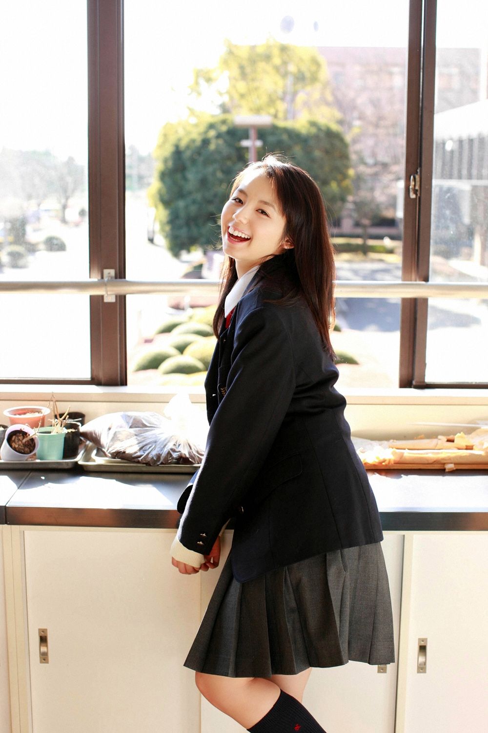小池里奈-《卒業～お藏だし秘藏カシト～》[Ys Web]高清写真图Vol.500