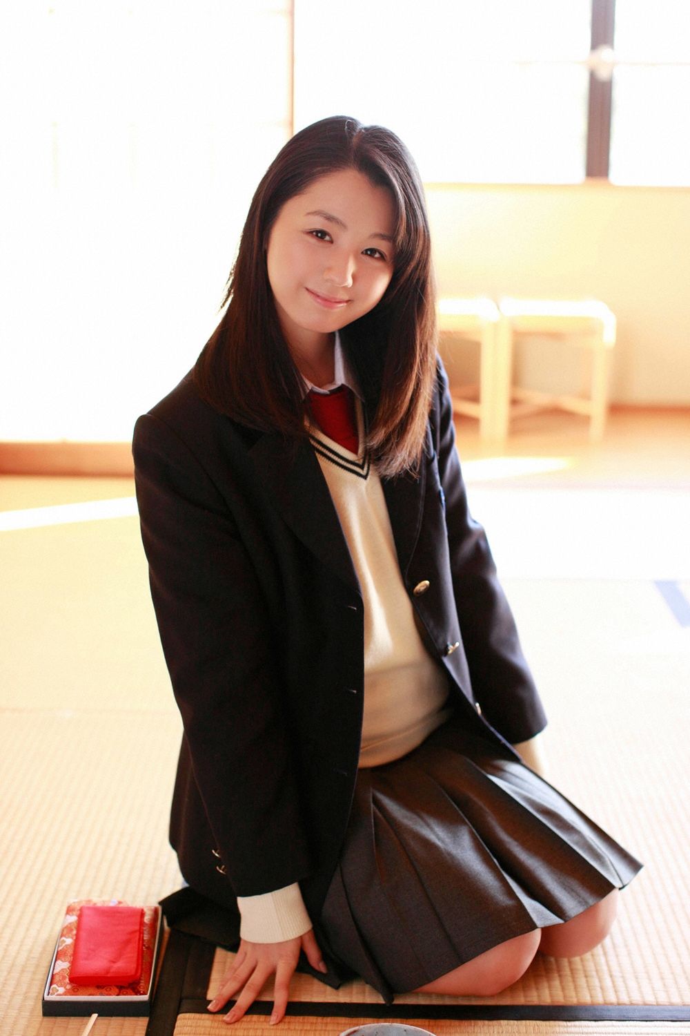 小池里奈-《卒業～お藏だし秘藏カシト～》[Ys Web]高清写真图Vol.500