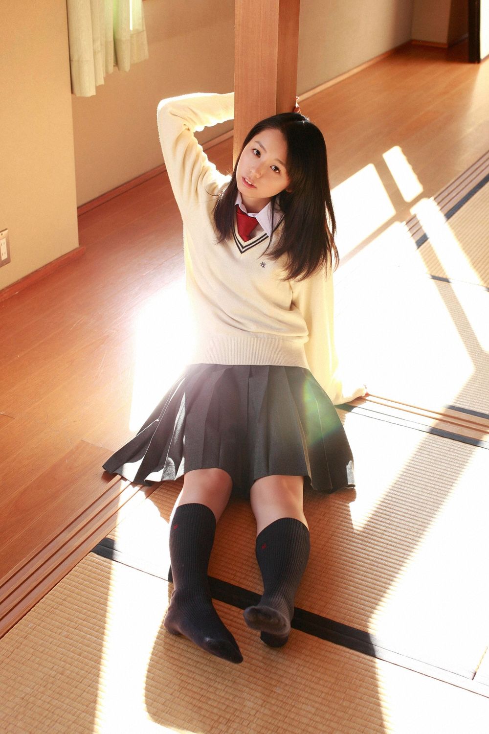 小池里奈-《卒業～お藏だし秘藏カシト～》[Ys Web]高清写真图Vol.500