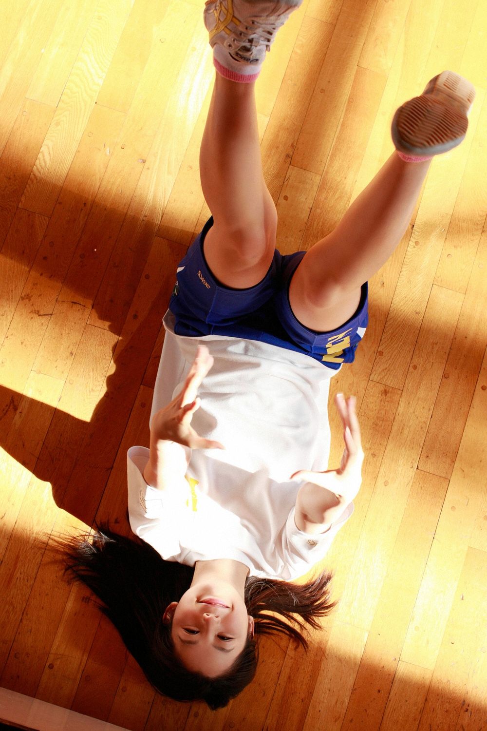 小池里奈-《卒業～お藏だし秘藏カシト～》[Ys Web]高清写真图Vol.500