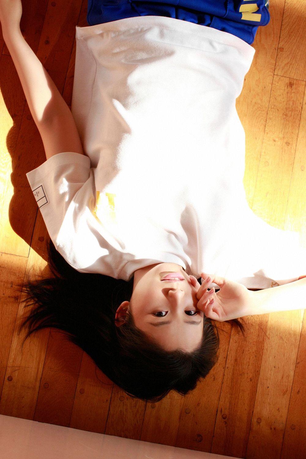 小池里奈-《卒業～お藏だし秘藏カシト～》[Ys Web]高清写真图Vol.500