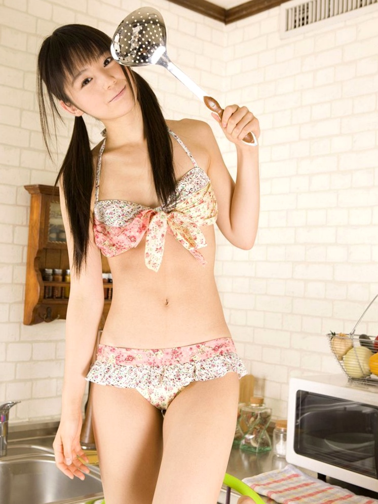 Gallery - 小池里奈写真《RINAナンダ》青春美少女条纹比基尼泳装清纯甜美私房精选日本清纯比基尼白嫩 小池里奈女神私房照_秀色女神 - image 29