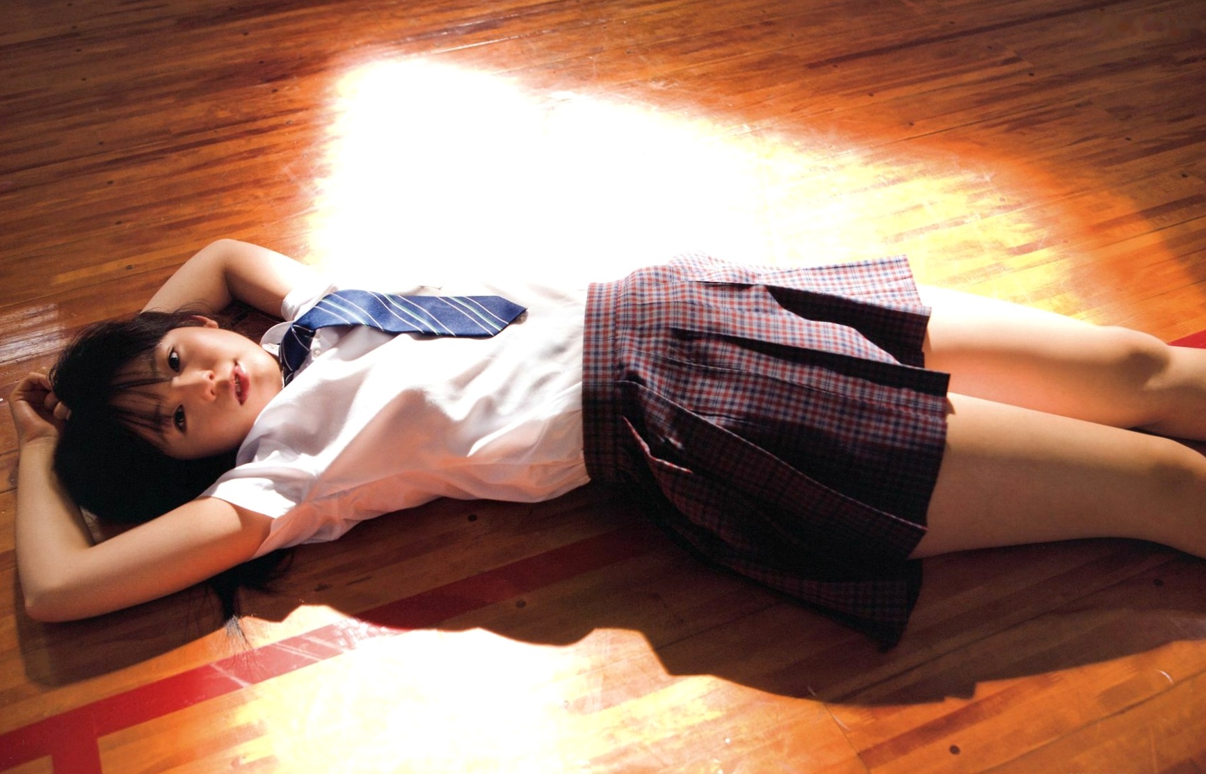 Gallery - PB写真集_小池里奈 《サブリナ》 清纯萝莉泳装写真，清新居家与泳池清凉少女，治愈系元气美少女图集[81P]清纯泳池治愈系萝莉日本 小池里奈女神私房照_秀色女神 - image 9